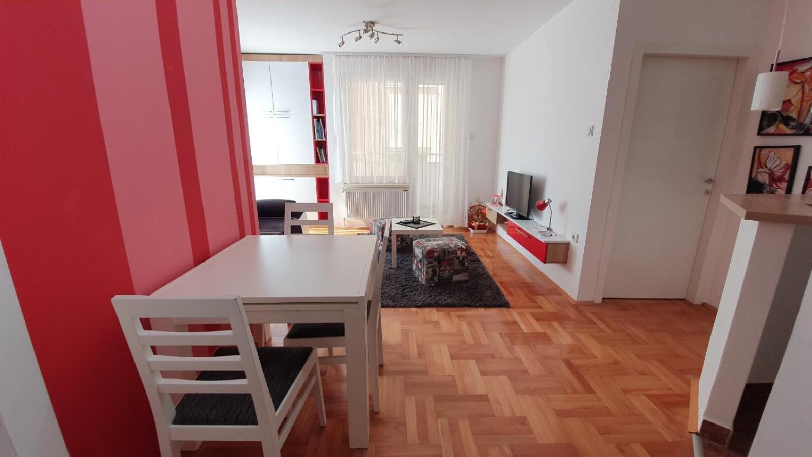Apartment with Terrace photo 2