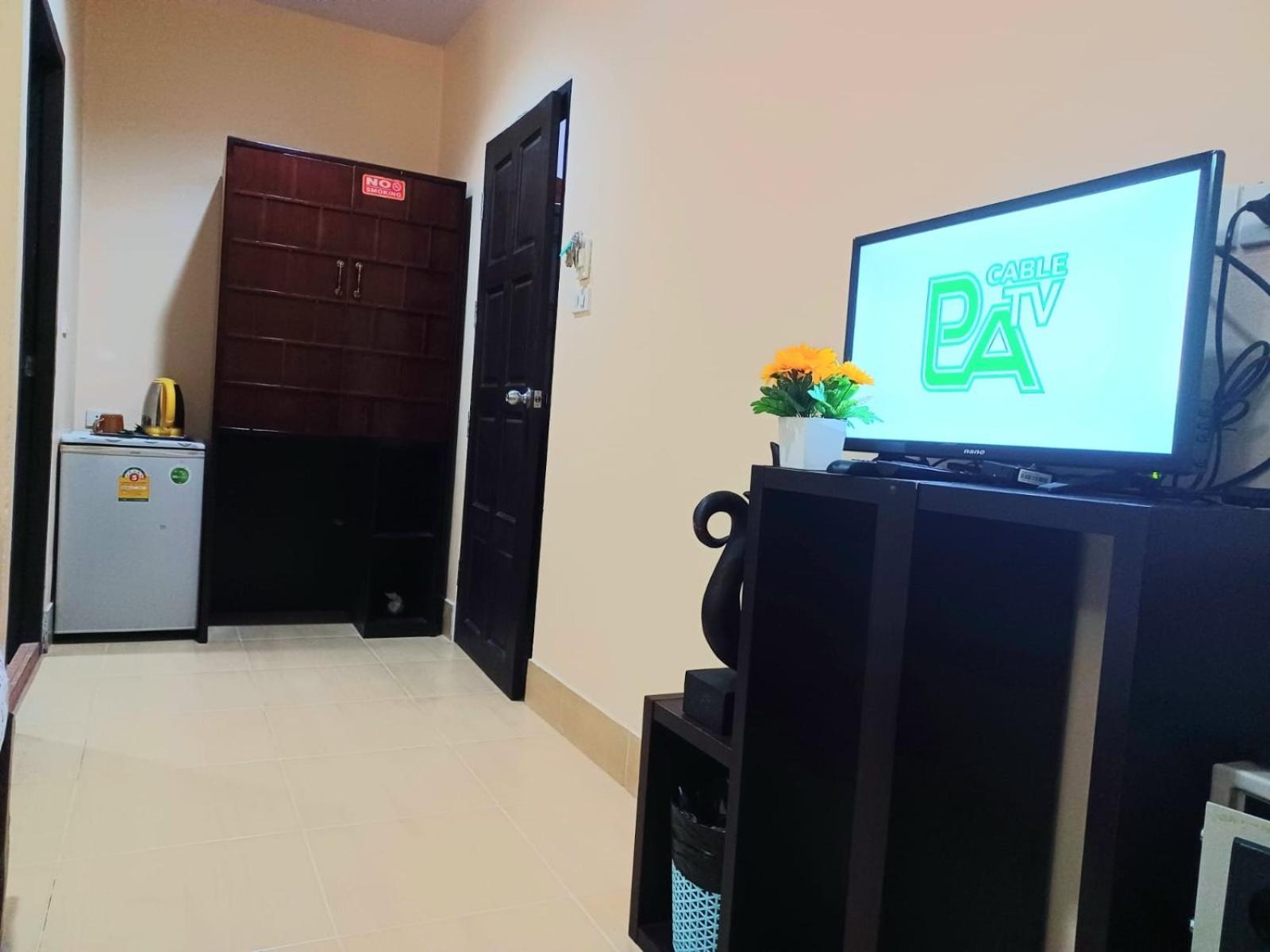 Standard Double Room - Photo 8
