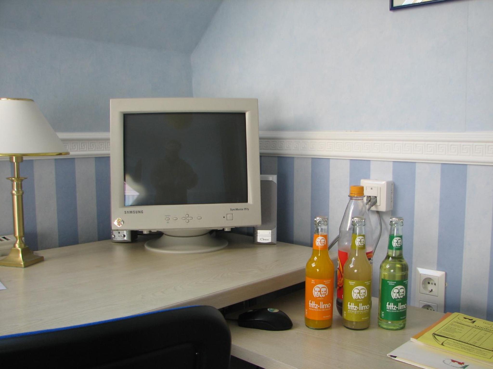 Single Room photo 2