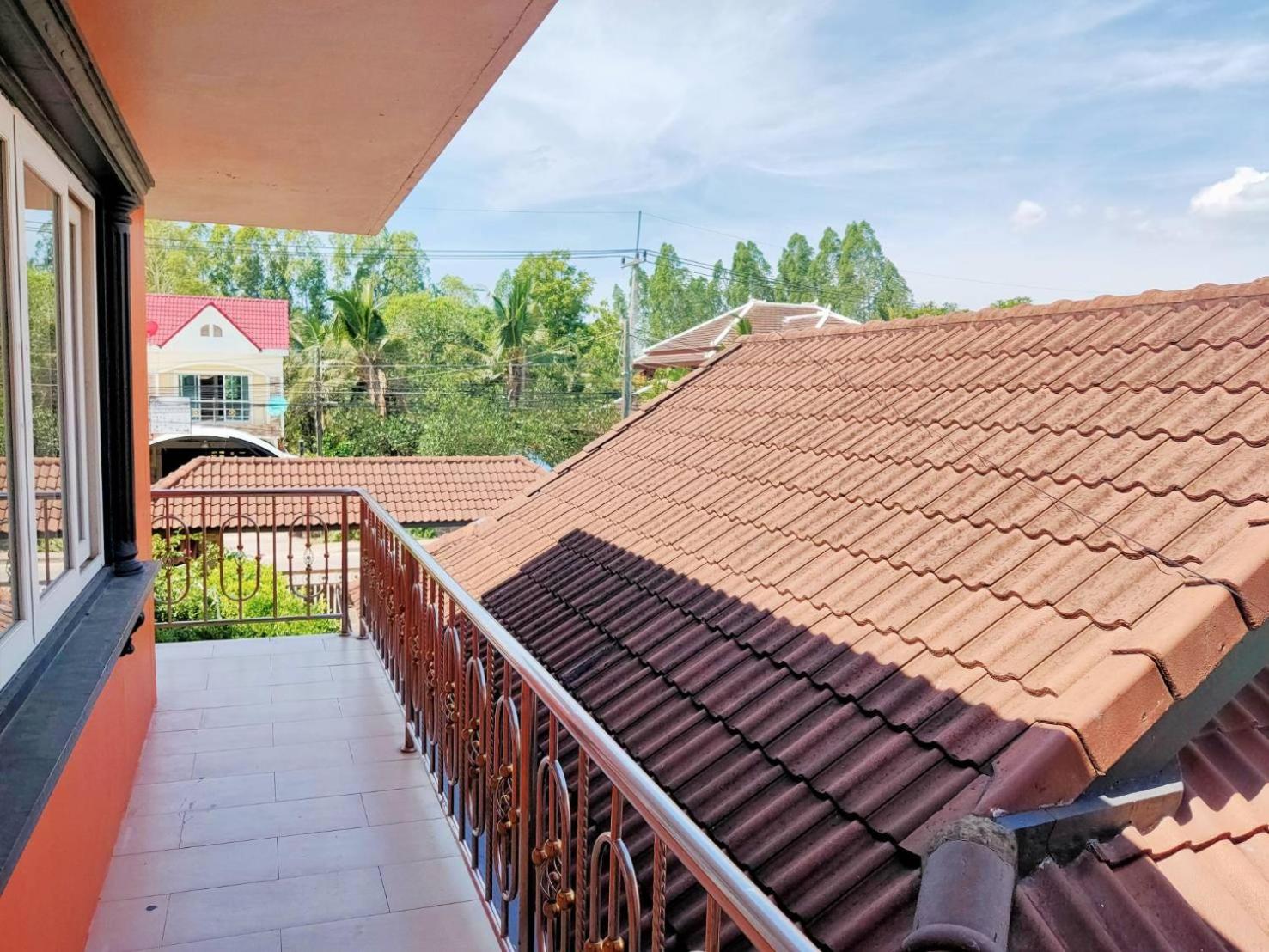 Villa with Private Pool - Photo 6