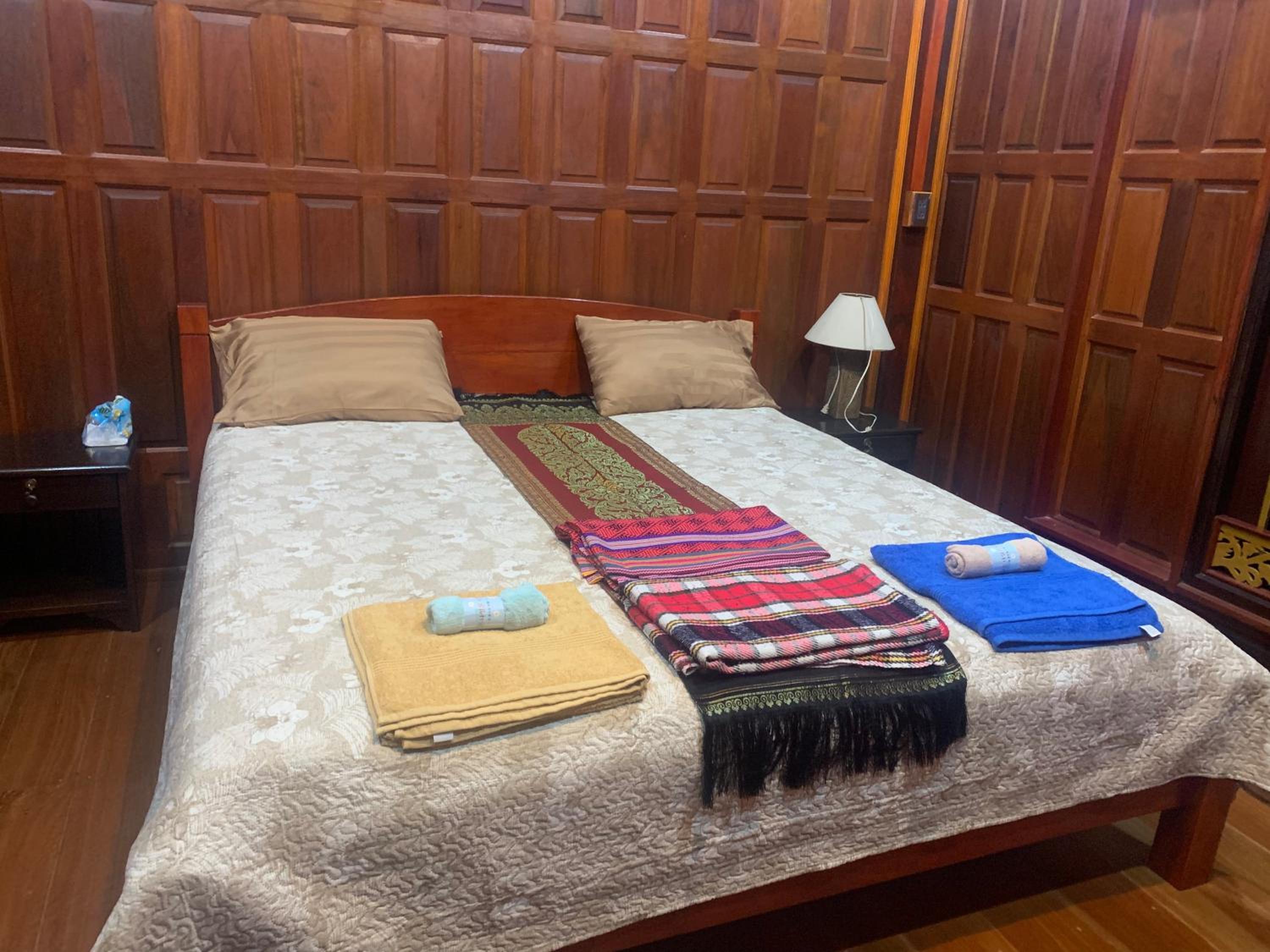 Standard Double Room with Shared Bathroom with Fan photo 2