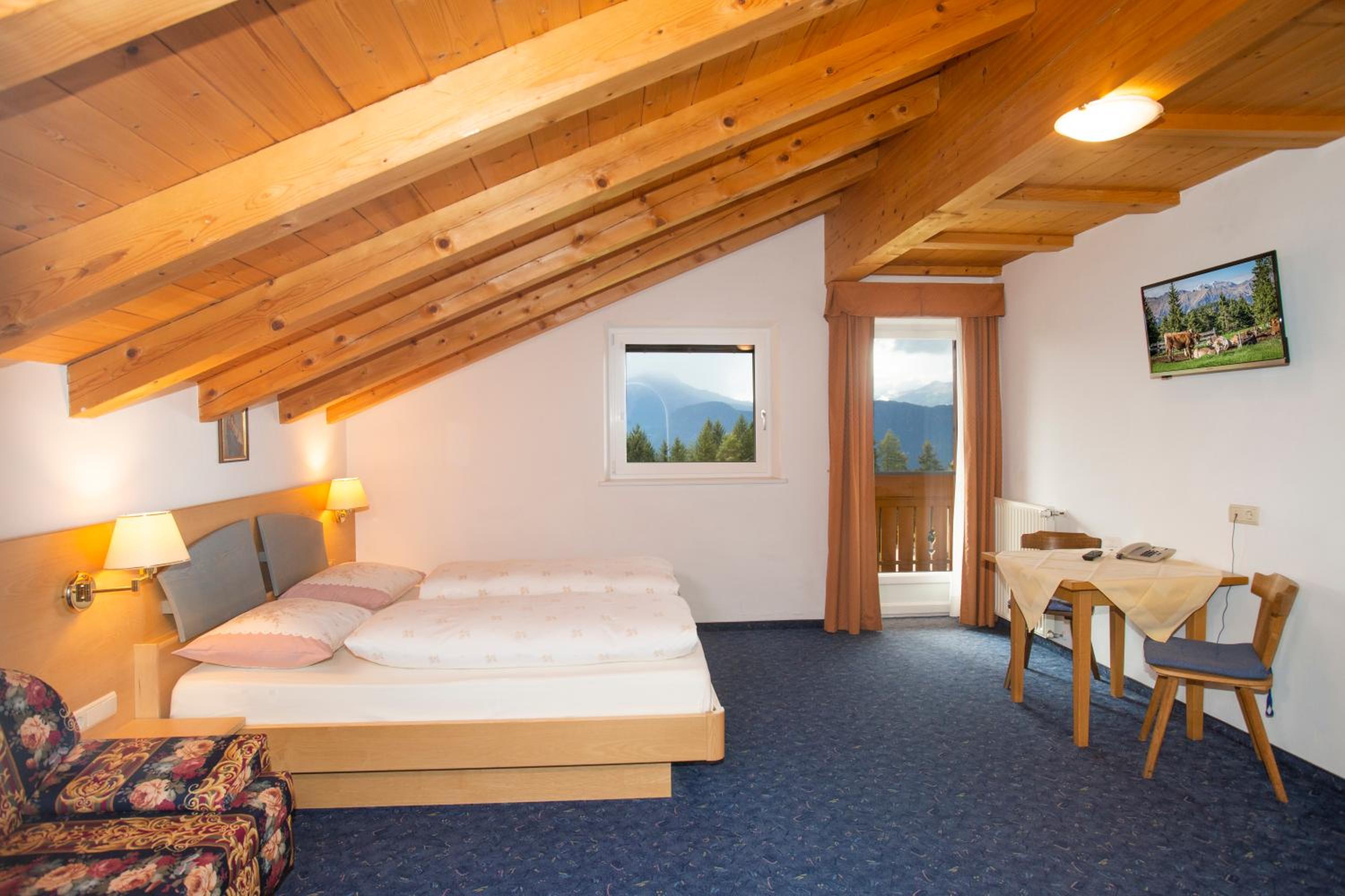 Double Room with Balcony photo 2