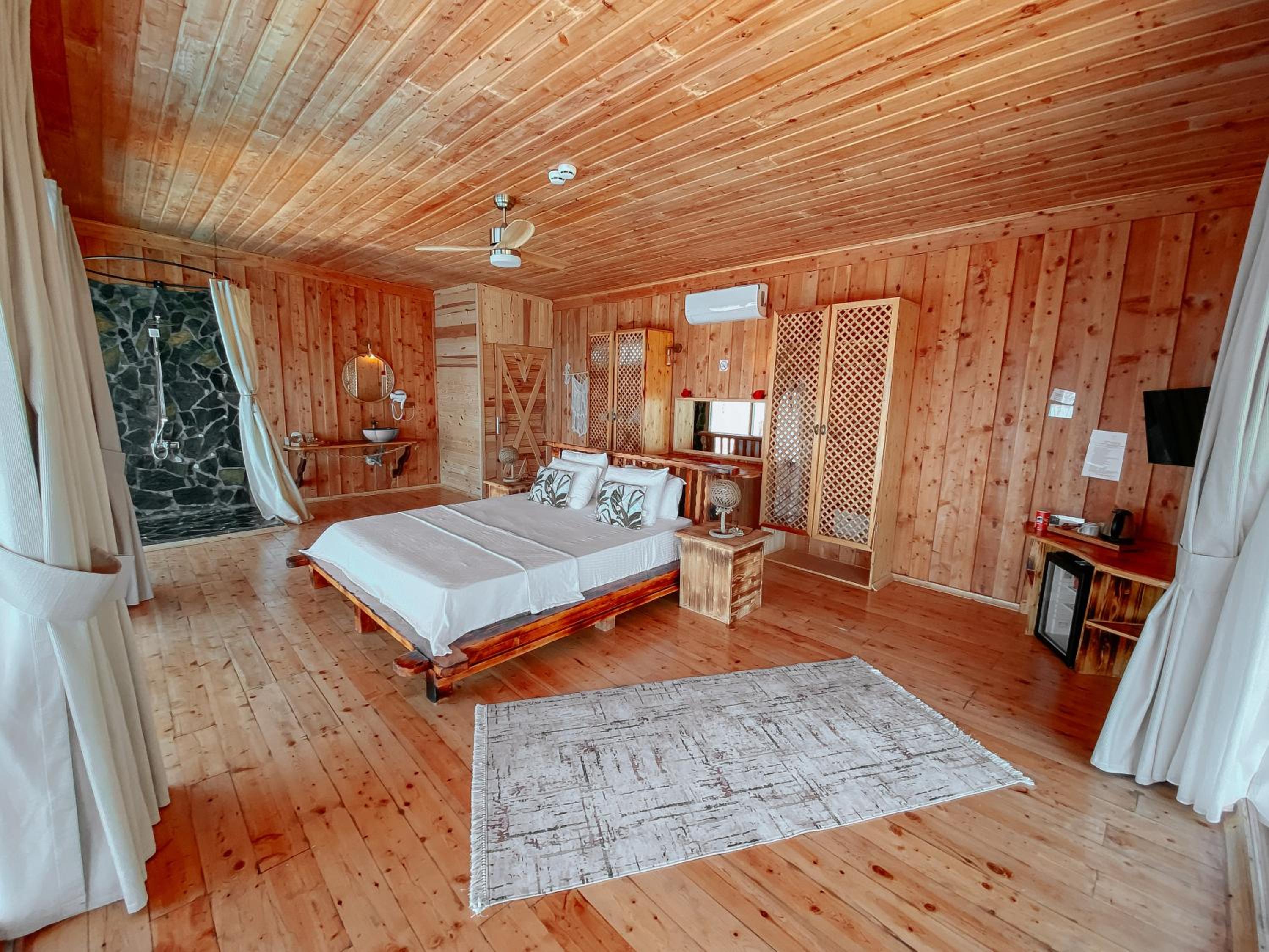 Bungalow with Sea View