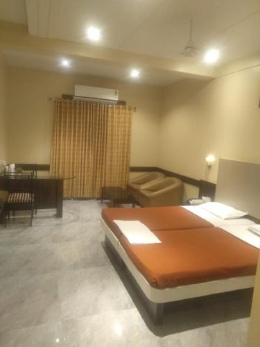 Standard Twin Room - Photo 4