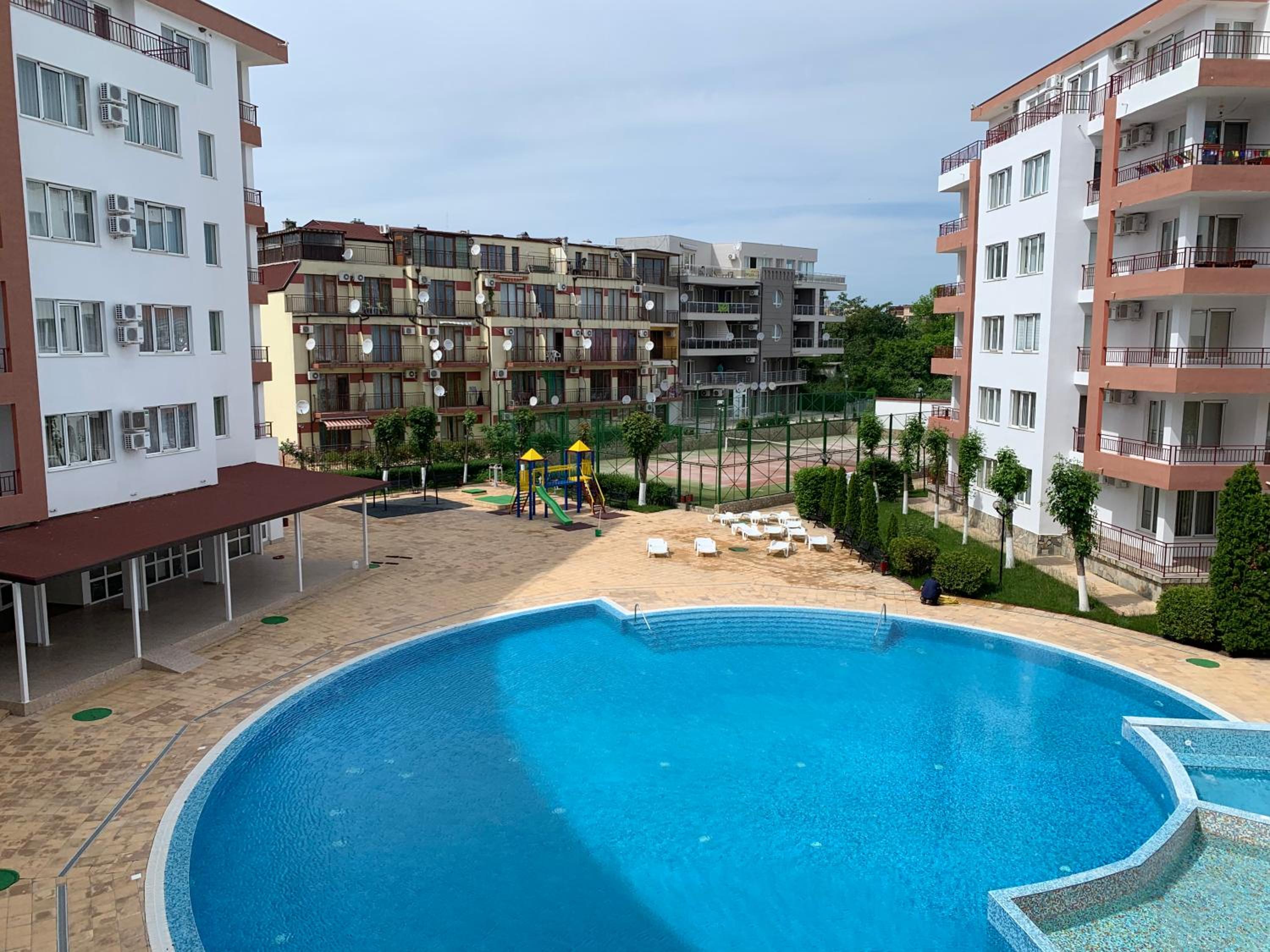 Apartment with Pool View  photo 3