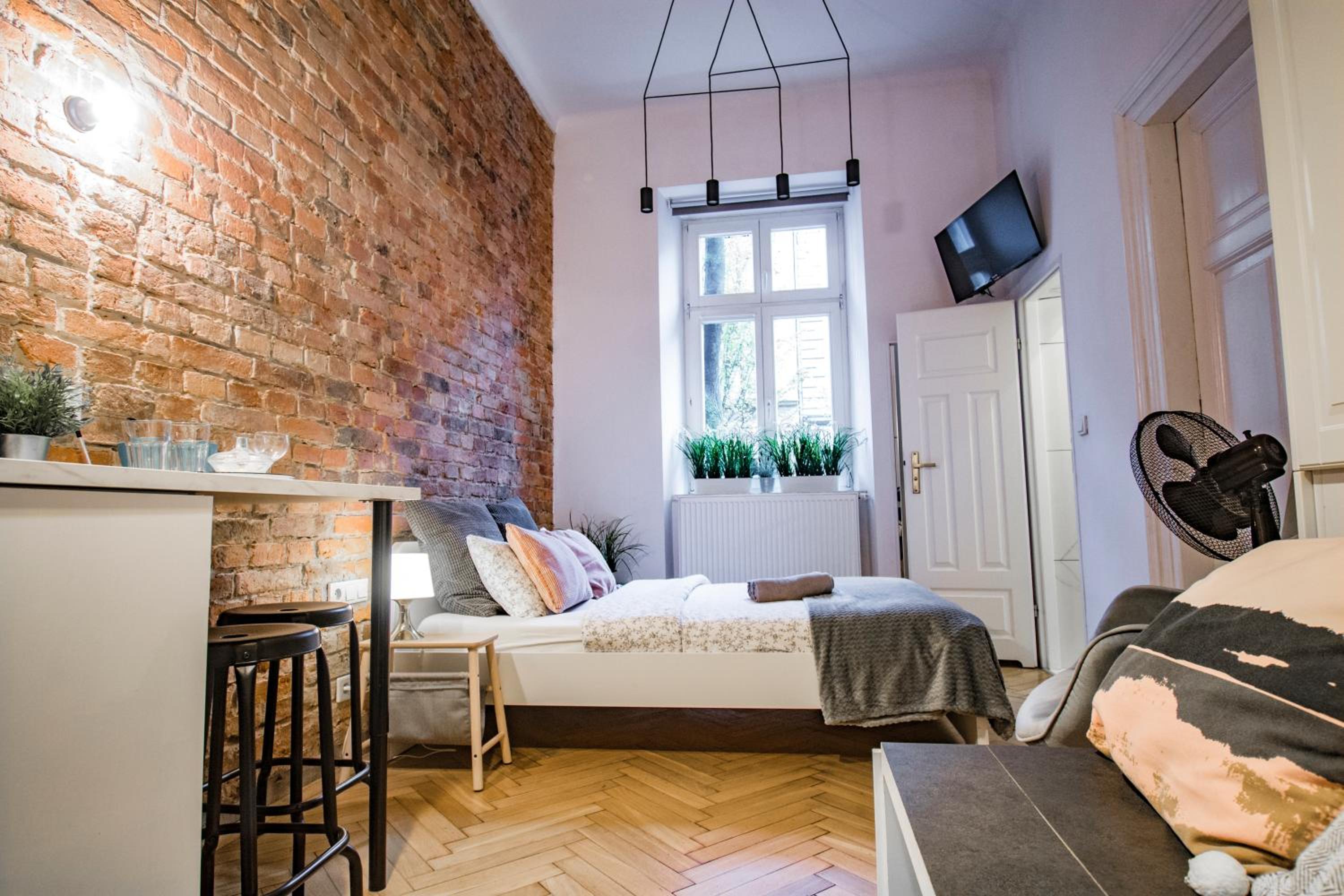 Superior Apartment - Photo 2
