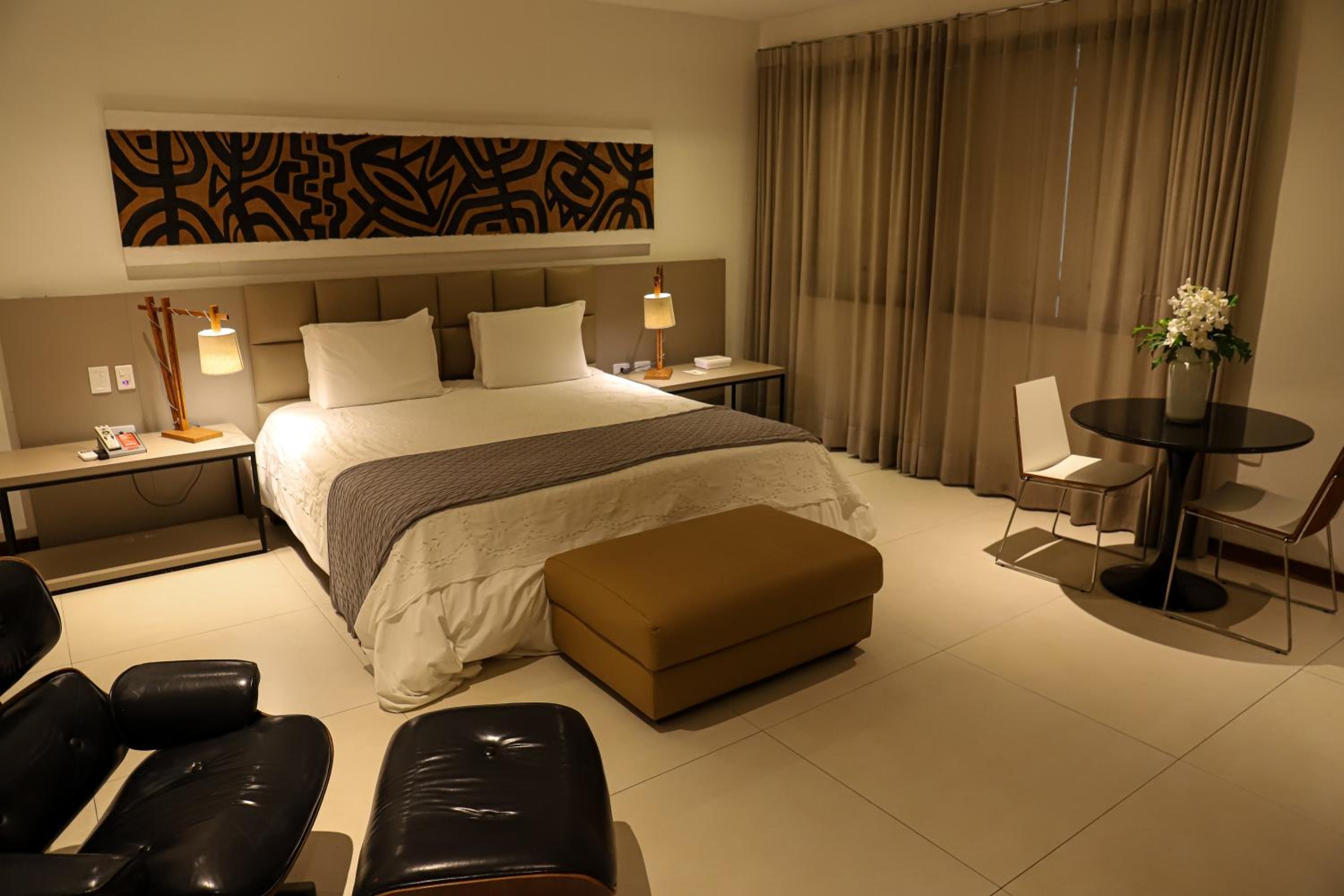 Garden Suite with Hot Tub and Private Pool