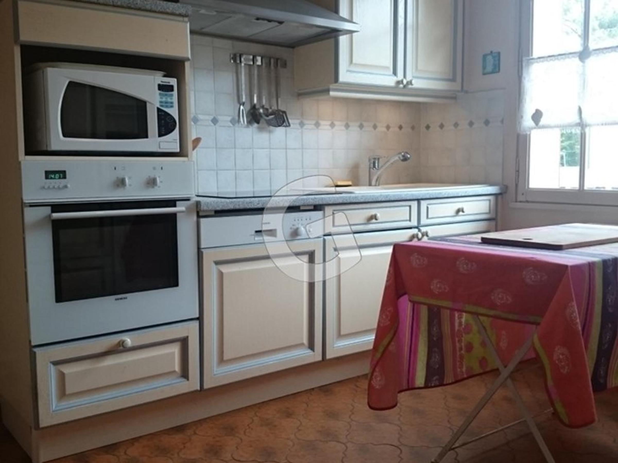 Holiday Home (6 Adults) photo 2