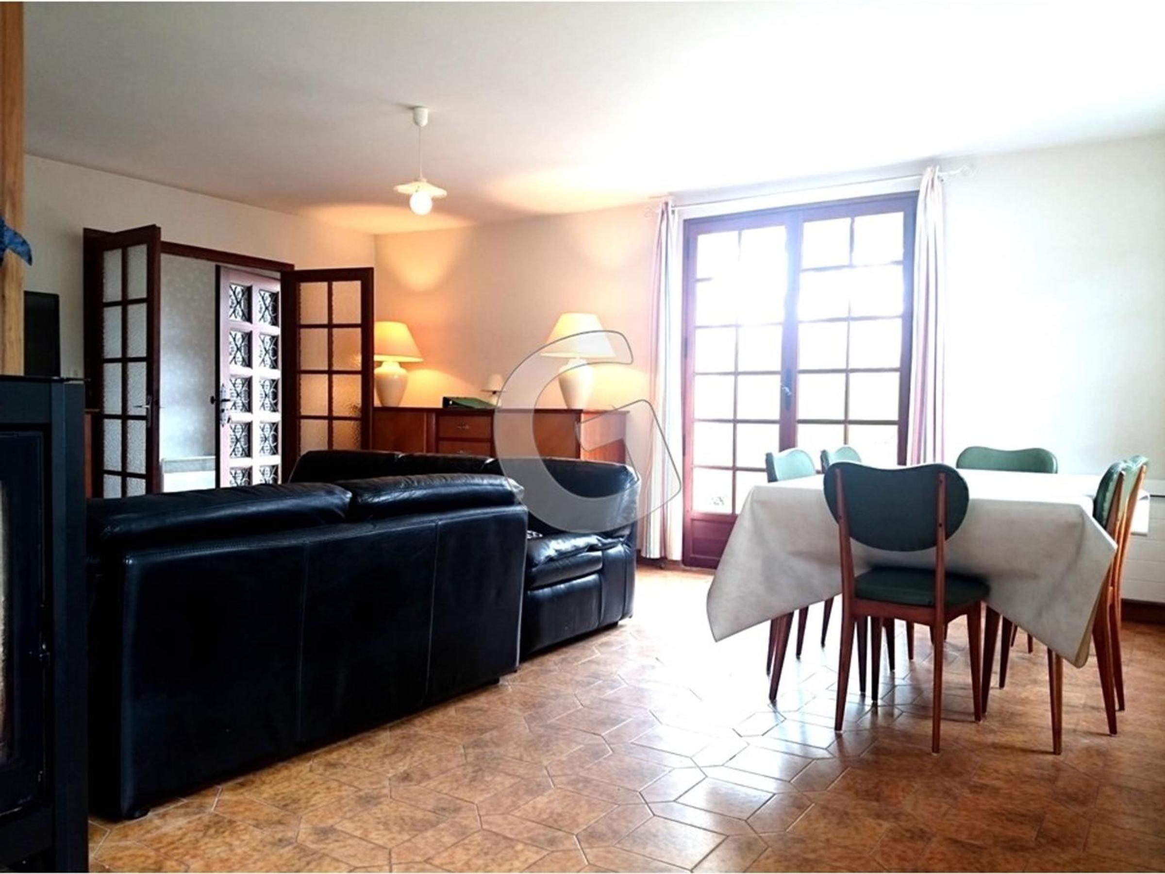 Holiday Home (6 Adults) photo 3