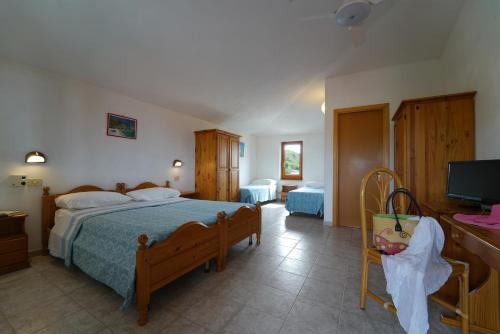 Economy Quadruple Room photo 1