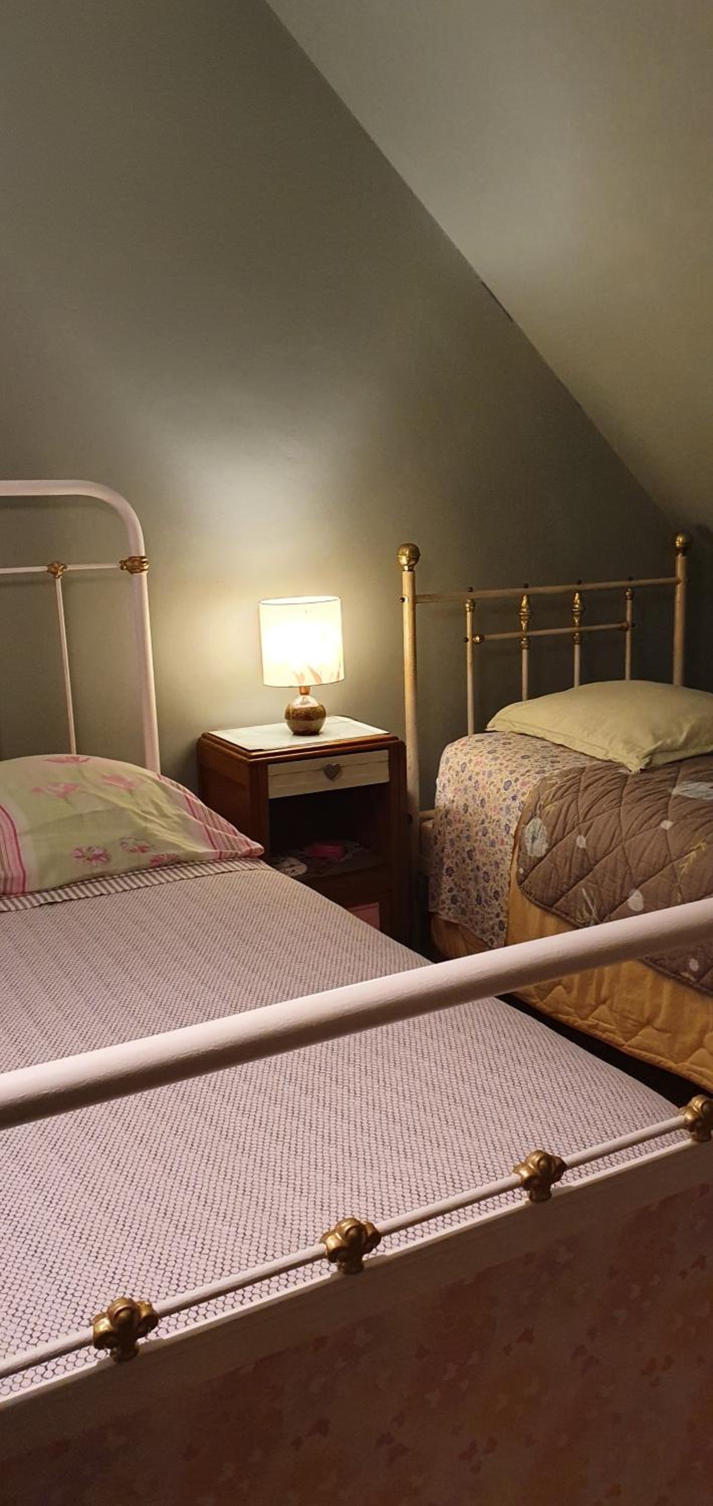 Twin Room - Photo 1