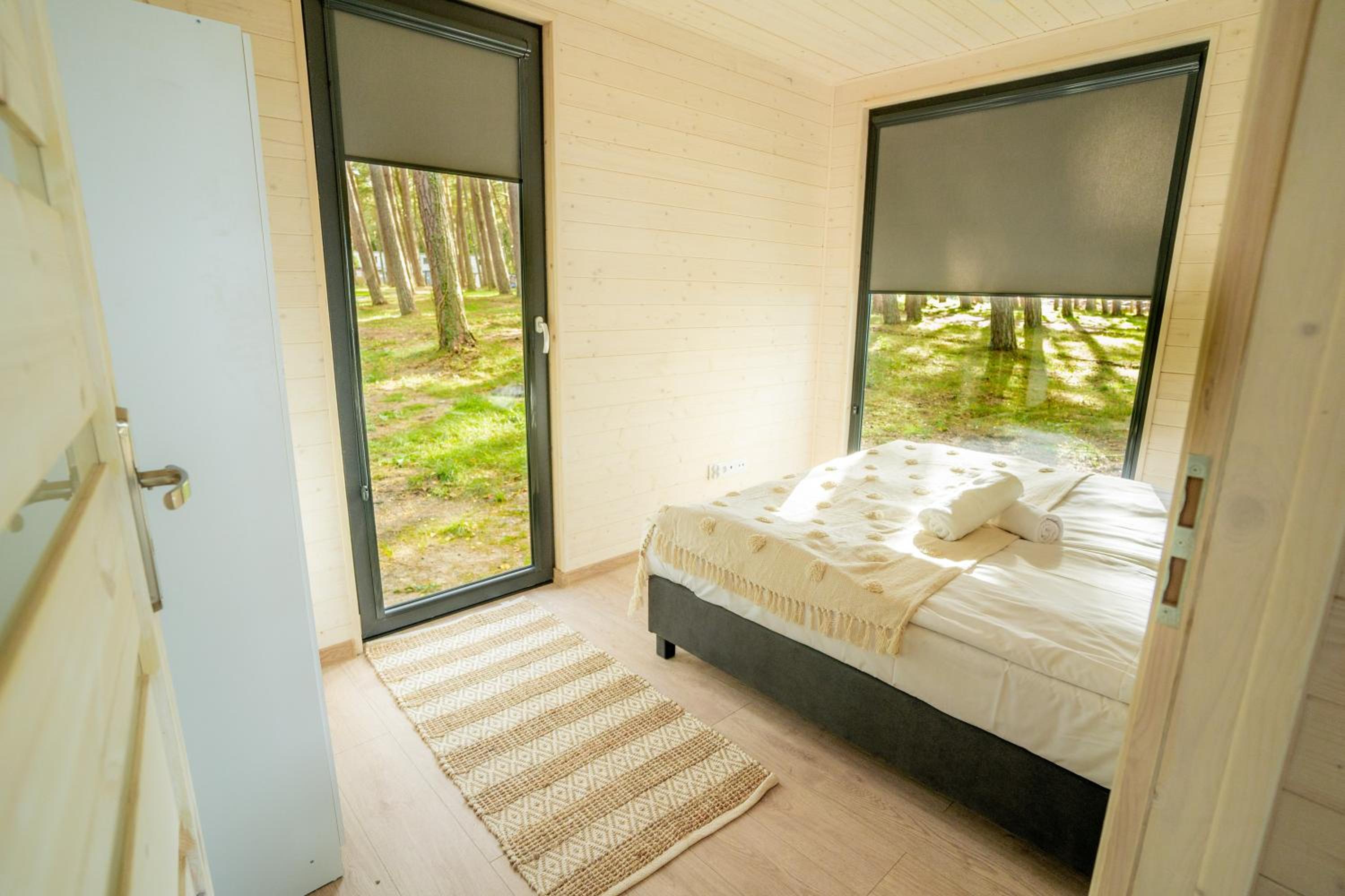 Bungalow with Sea View - Photo 4