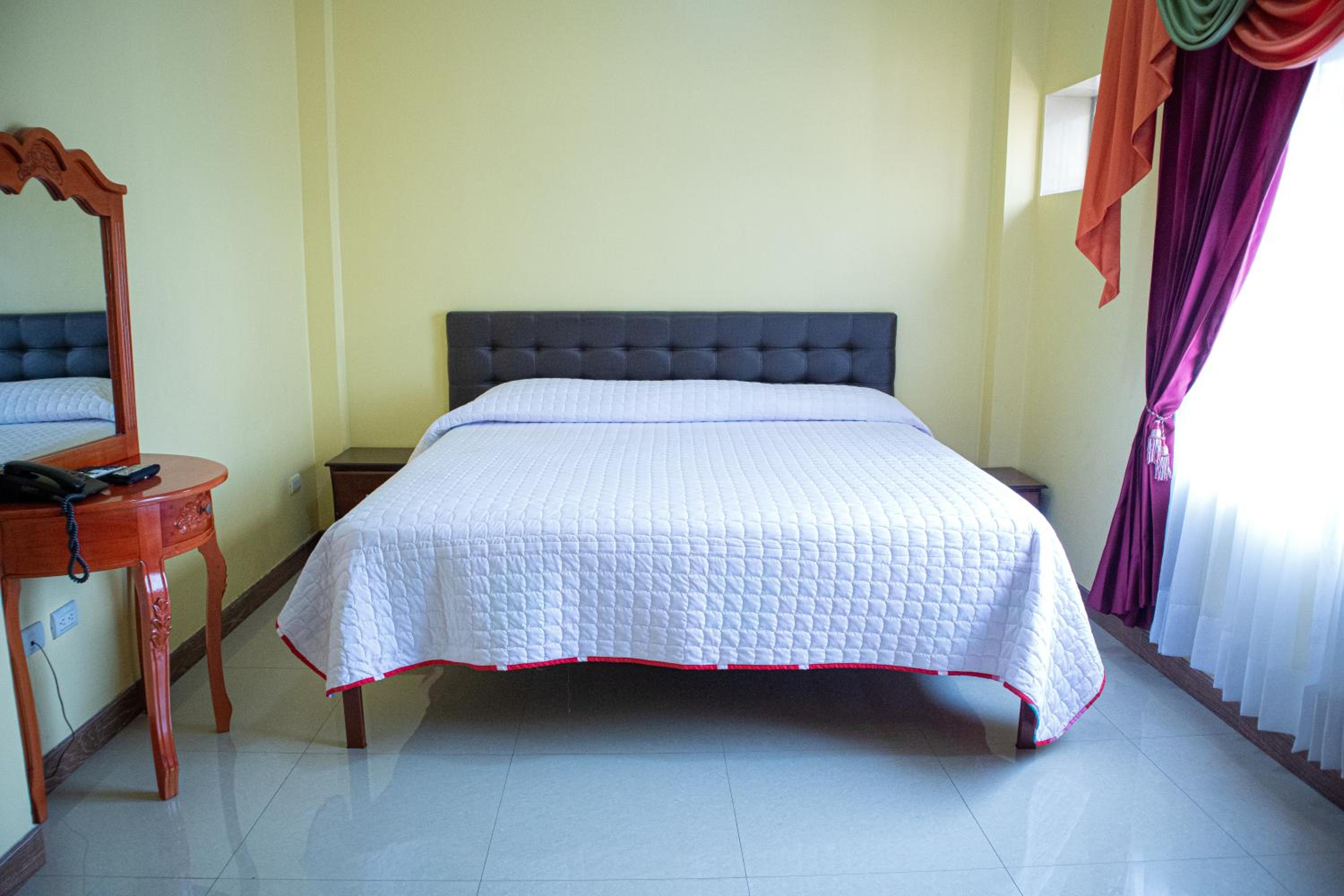 Deluxe Suite with Spa Bath photo 1