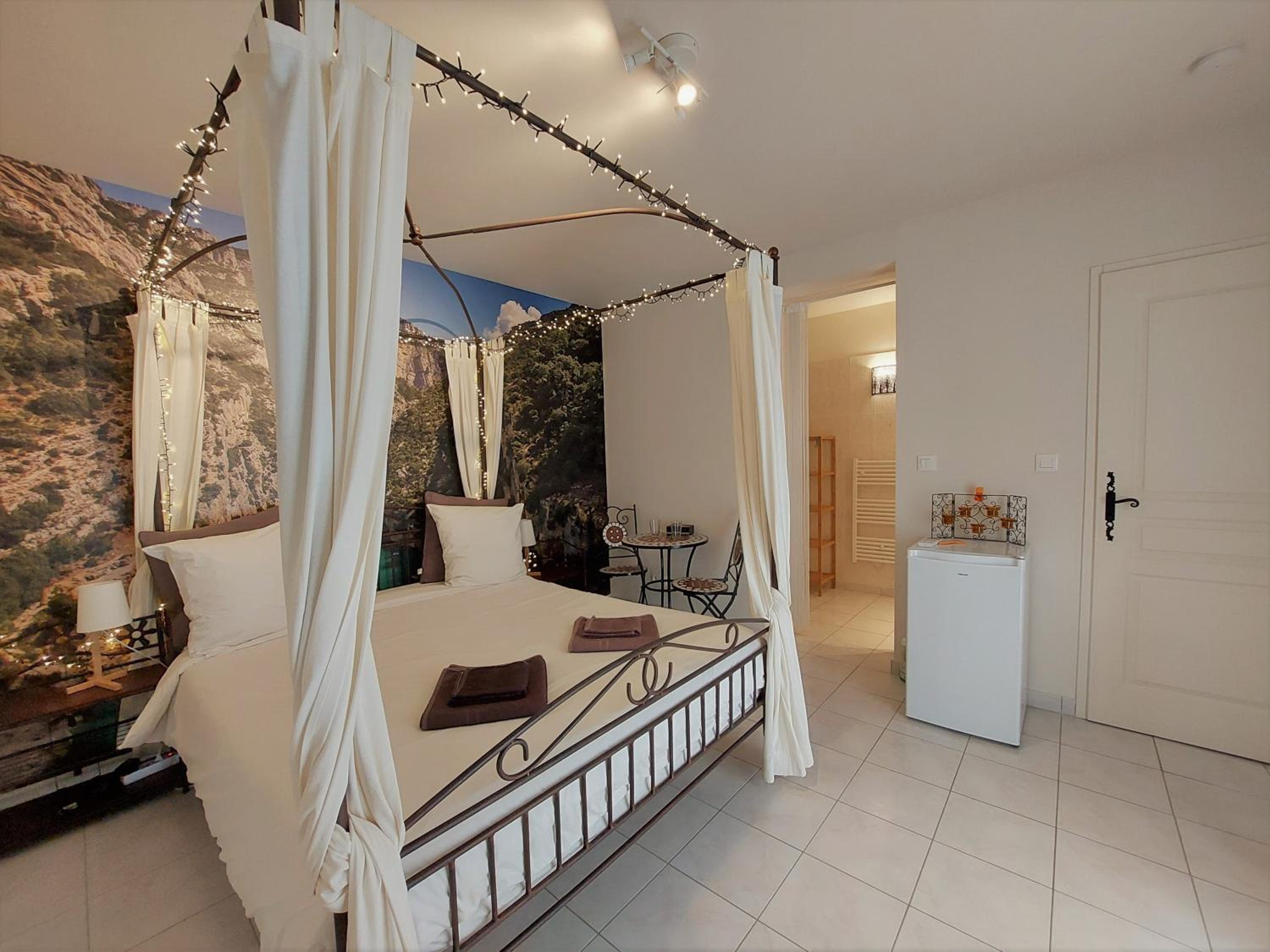 Double Room with Private Bathroom