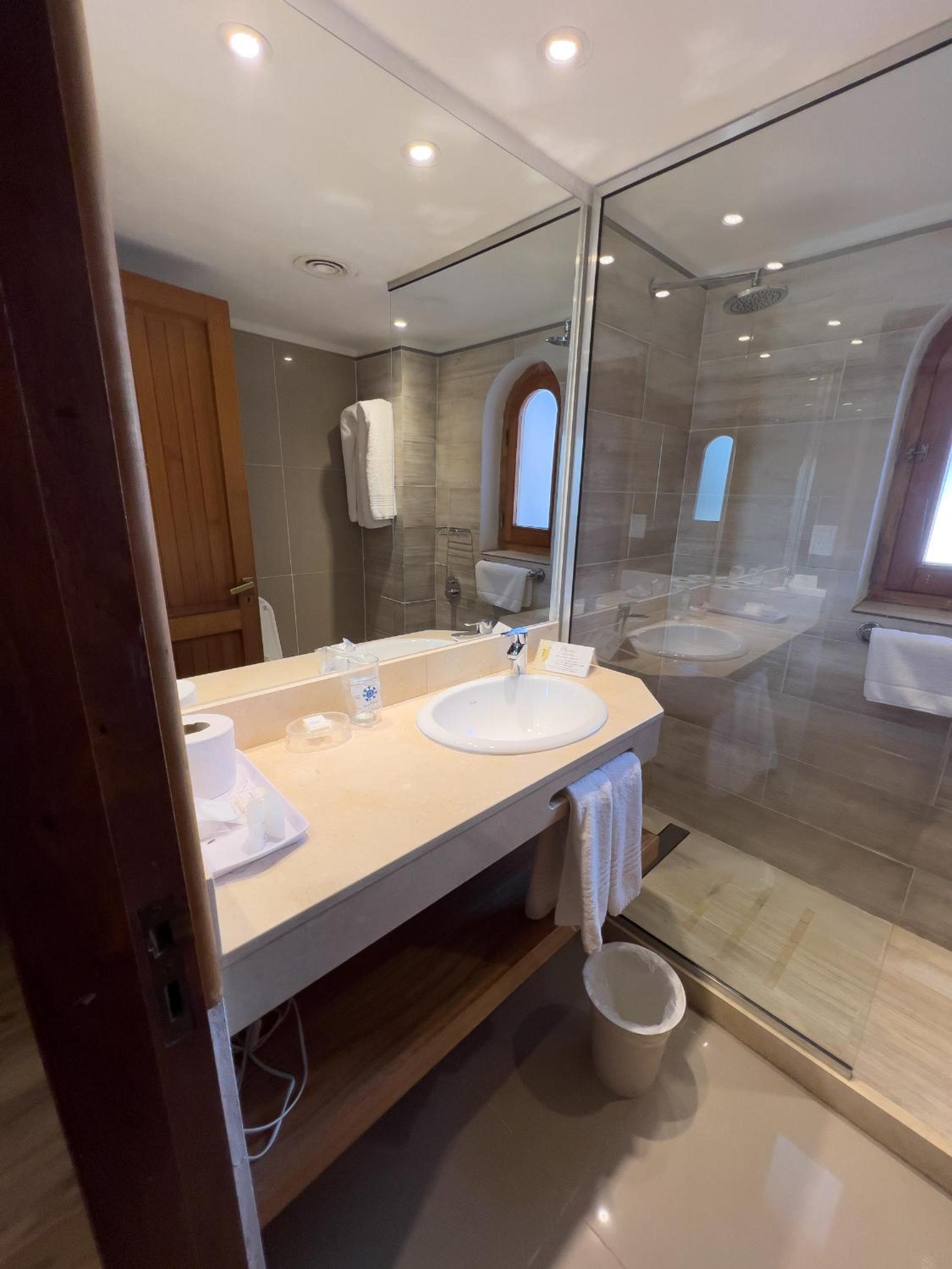 Standard Triple Room photo 2