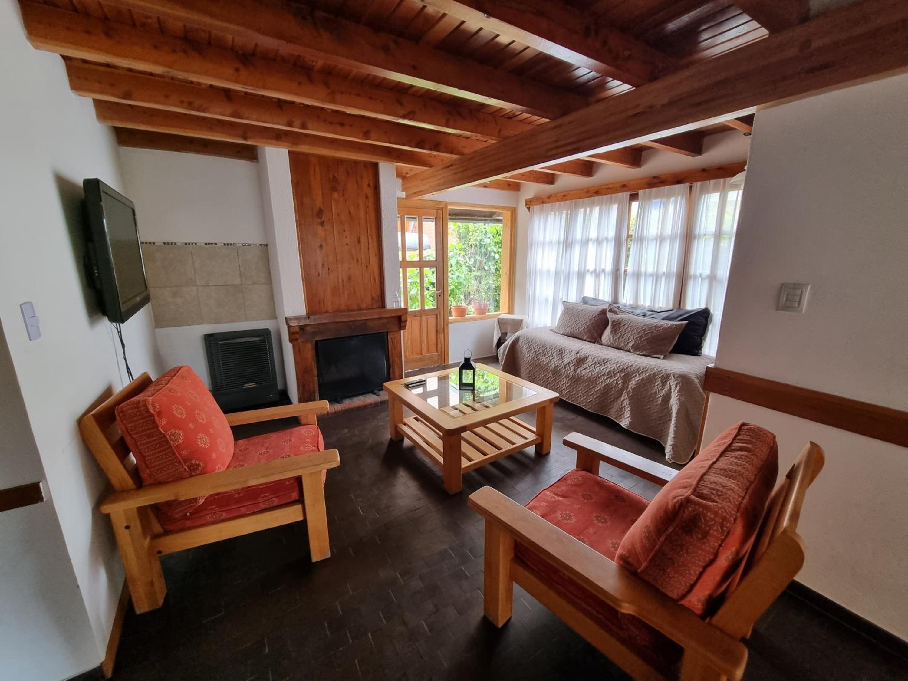 Four-Bedroom House photo 1