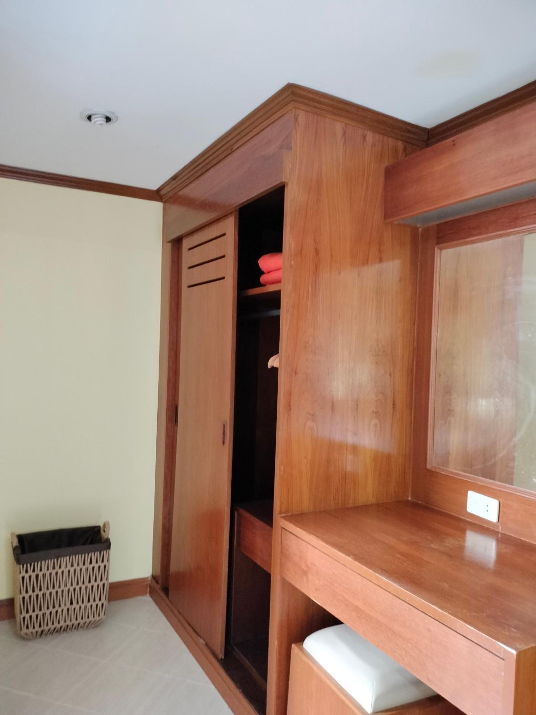 Apartment with Garden View - Photo 18