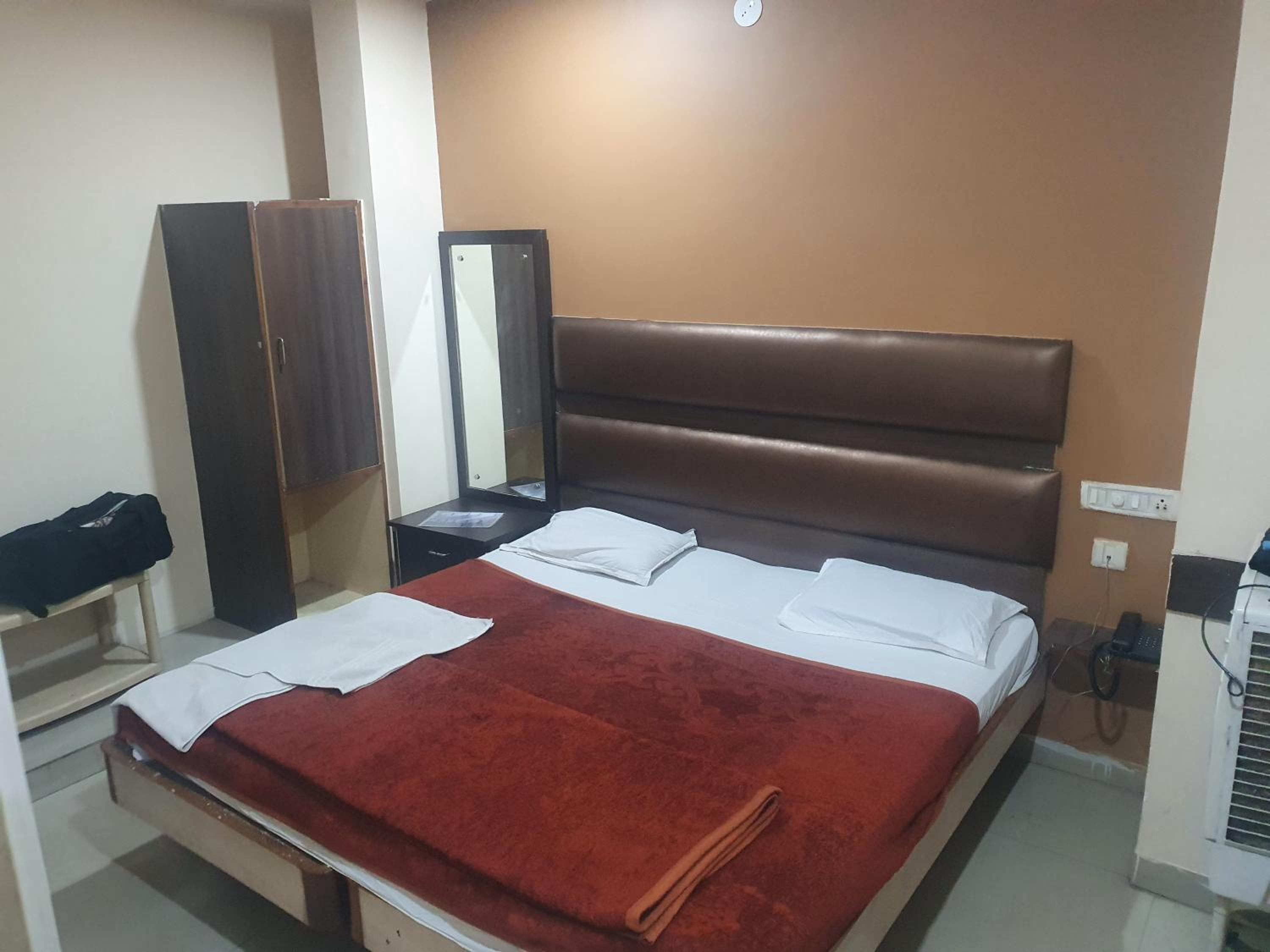 Deluxe Double Room with Bath