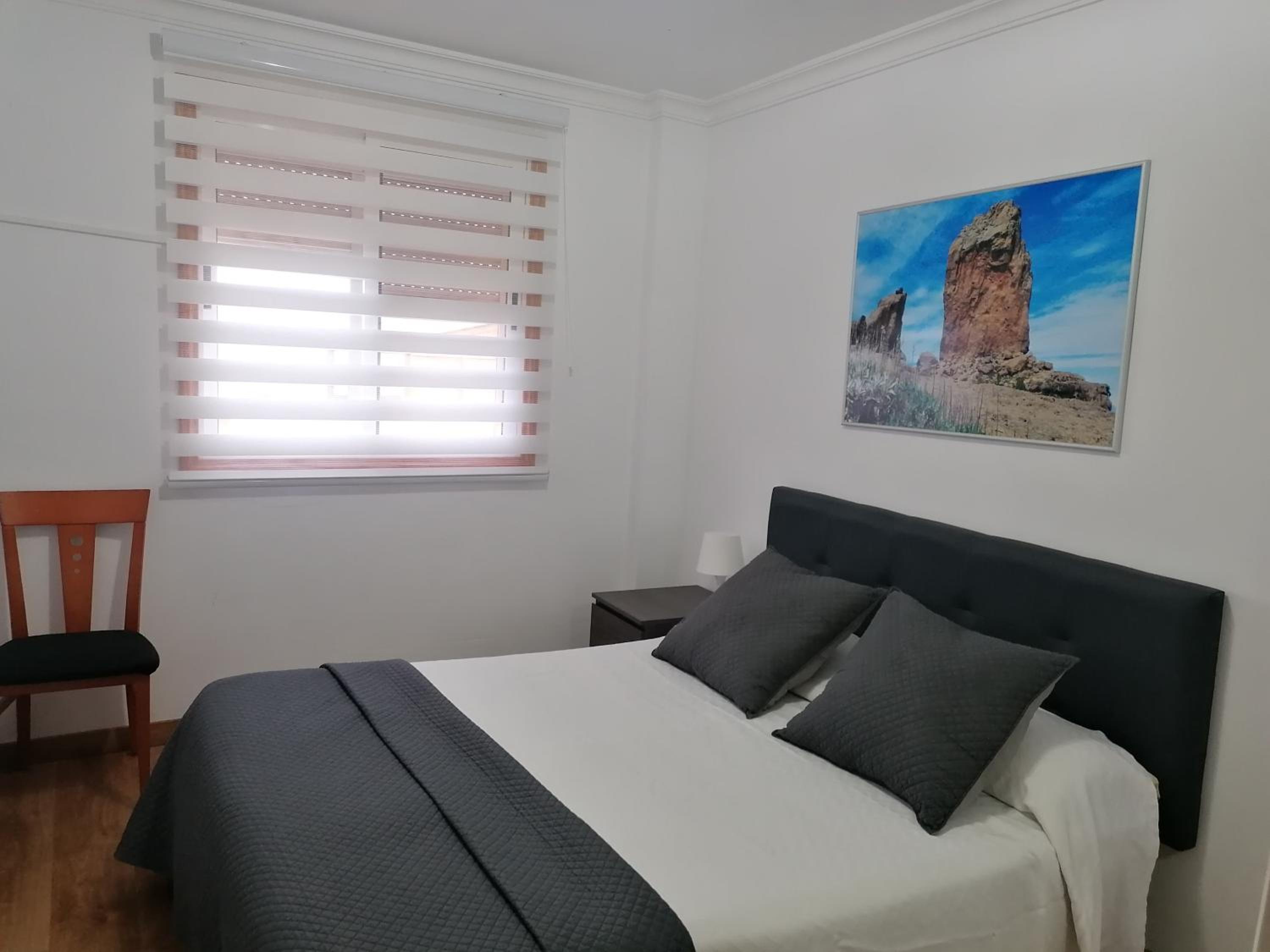 Three-Bedroom Apartment with Sea View photo 2