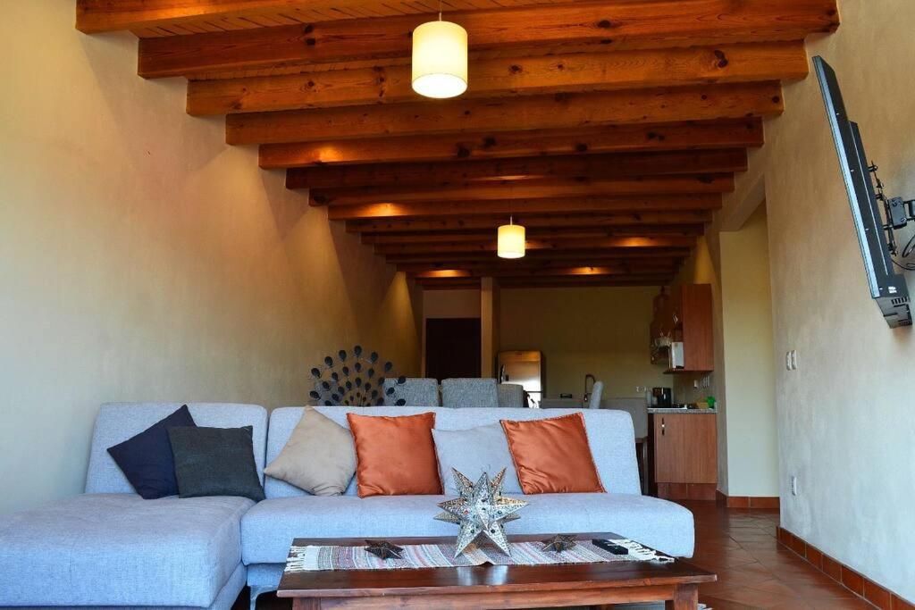 Two-Bedroom House - Photo 4