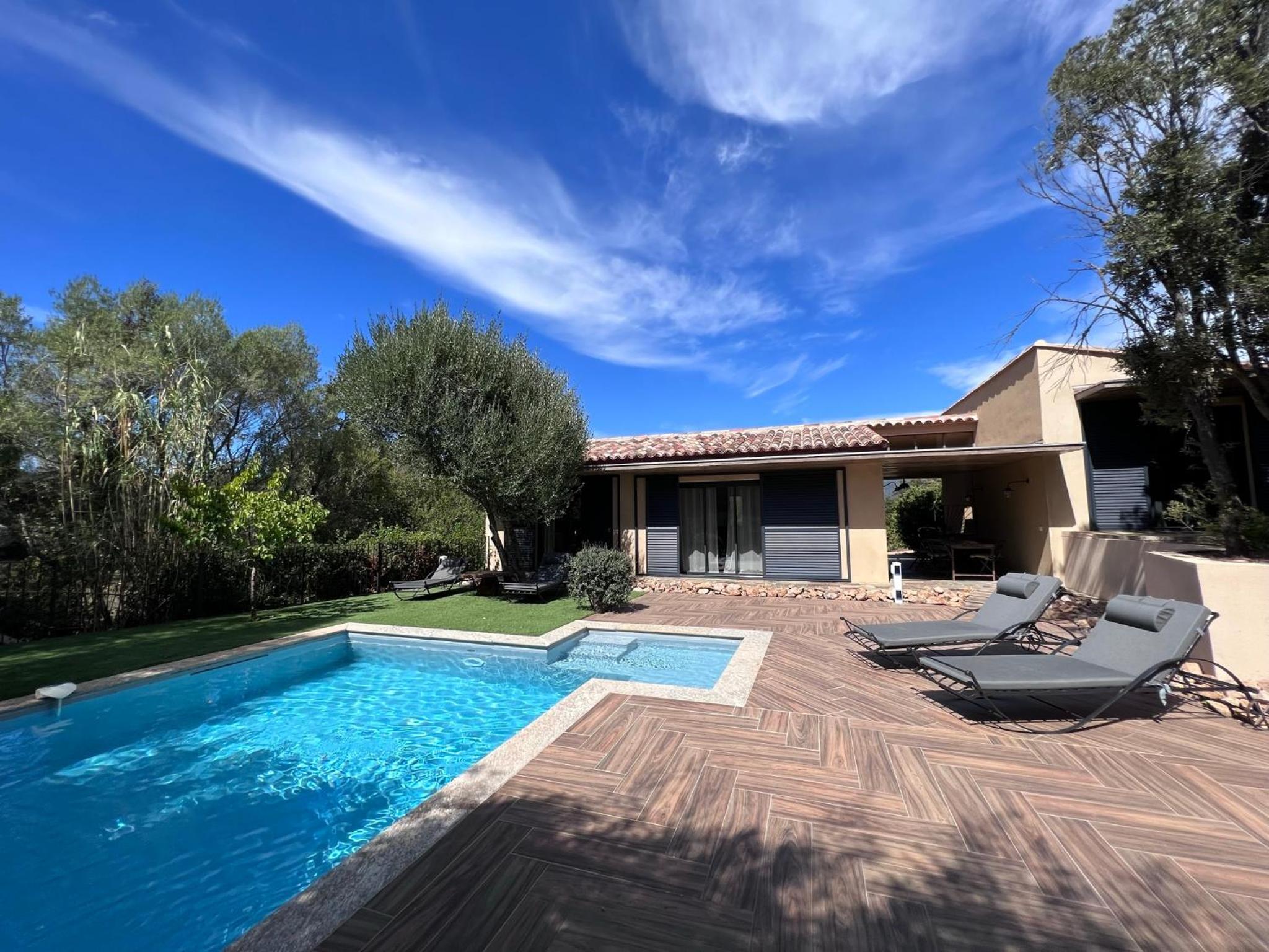 Villa with Private Pool photo 2