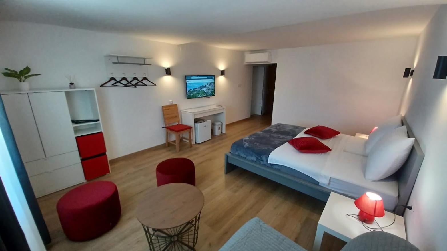 Deluxe Double or Twin Room with Sea View