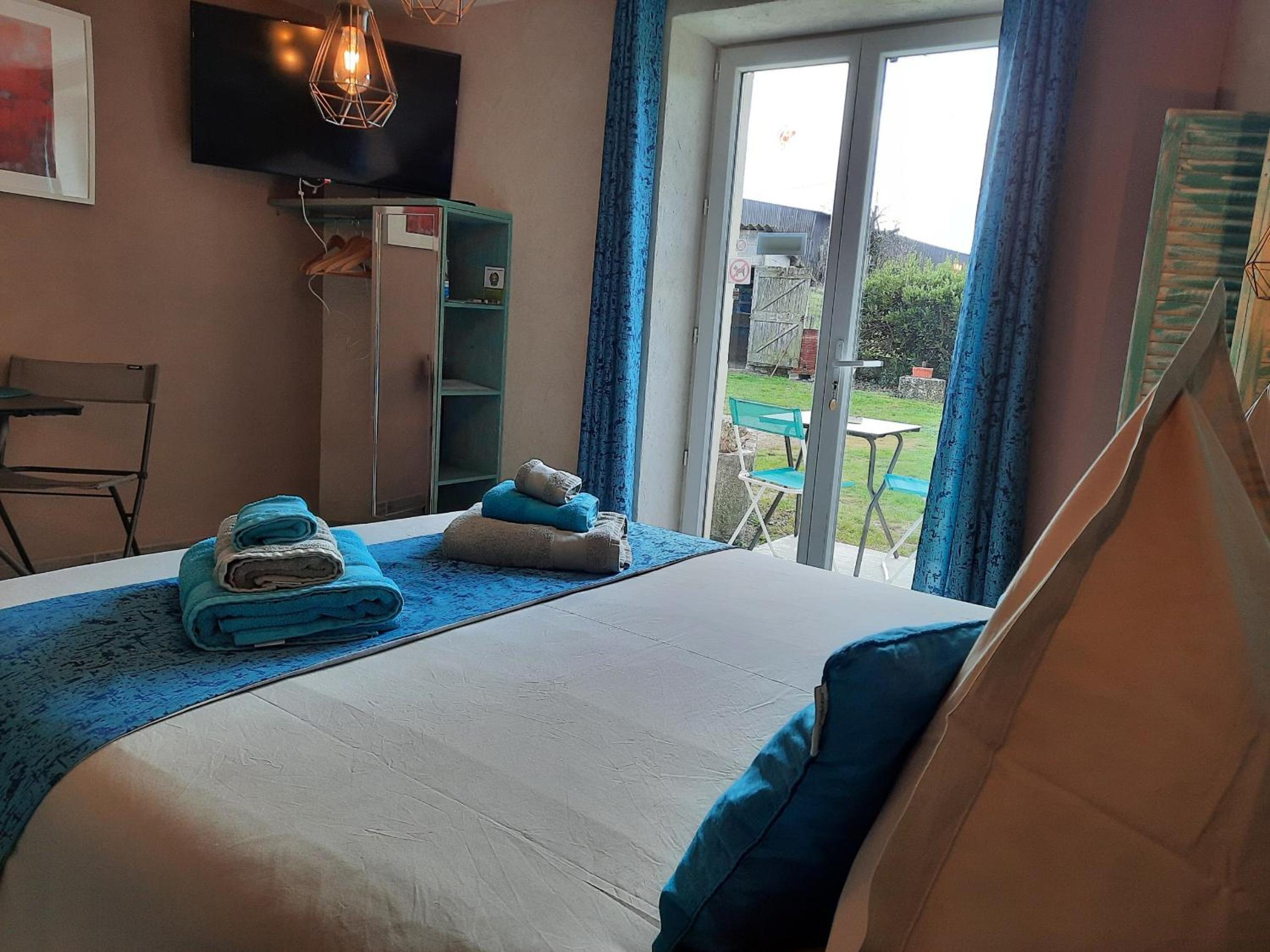 Standard Double Room photo 2