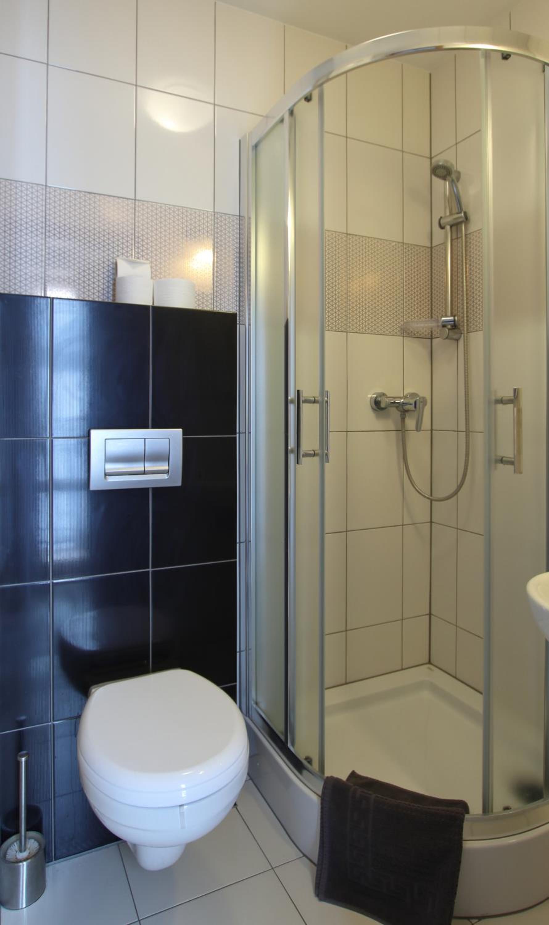 Four-Bedroom House - Photo 24