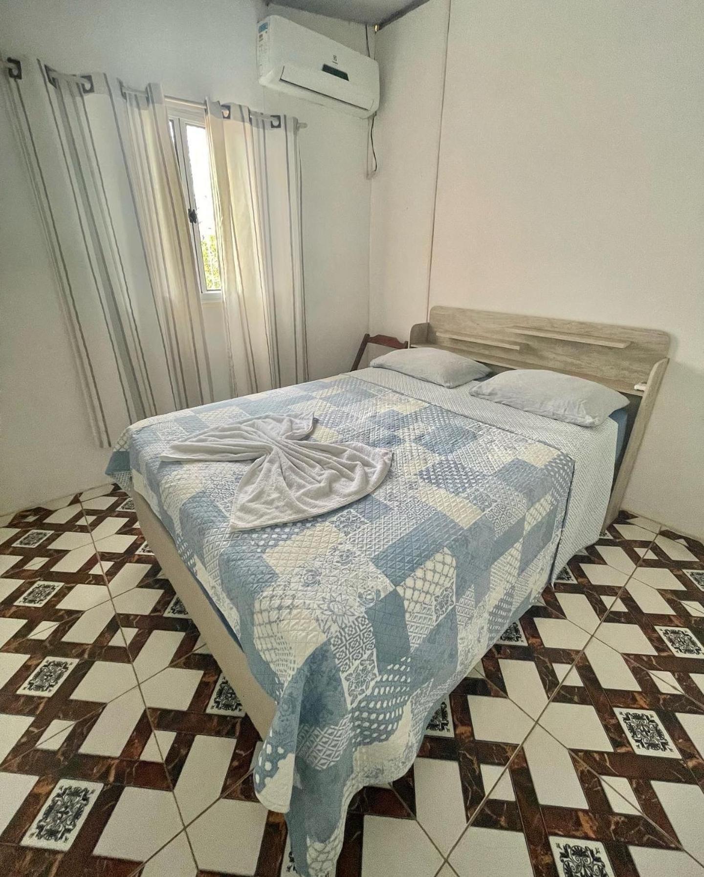 Double Room with Shared Bathroom photo 3