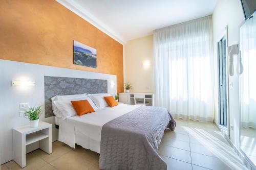 Double Room - Photo 5