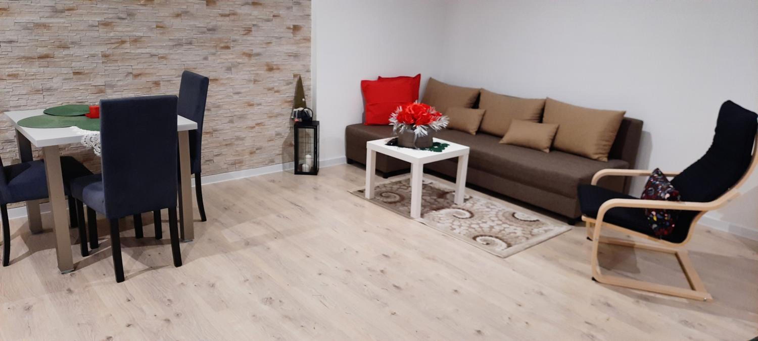Studio Apartment - Photo 6