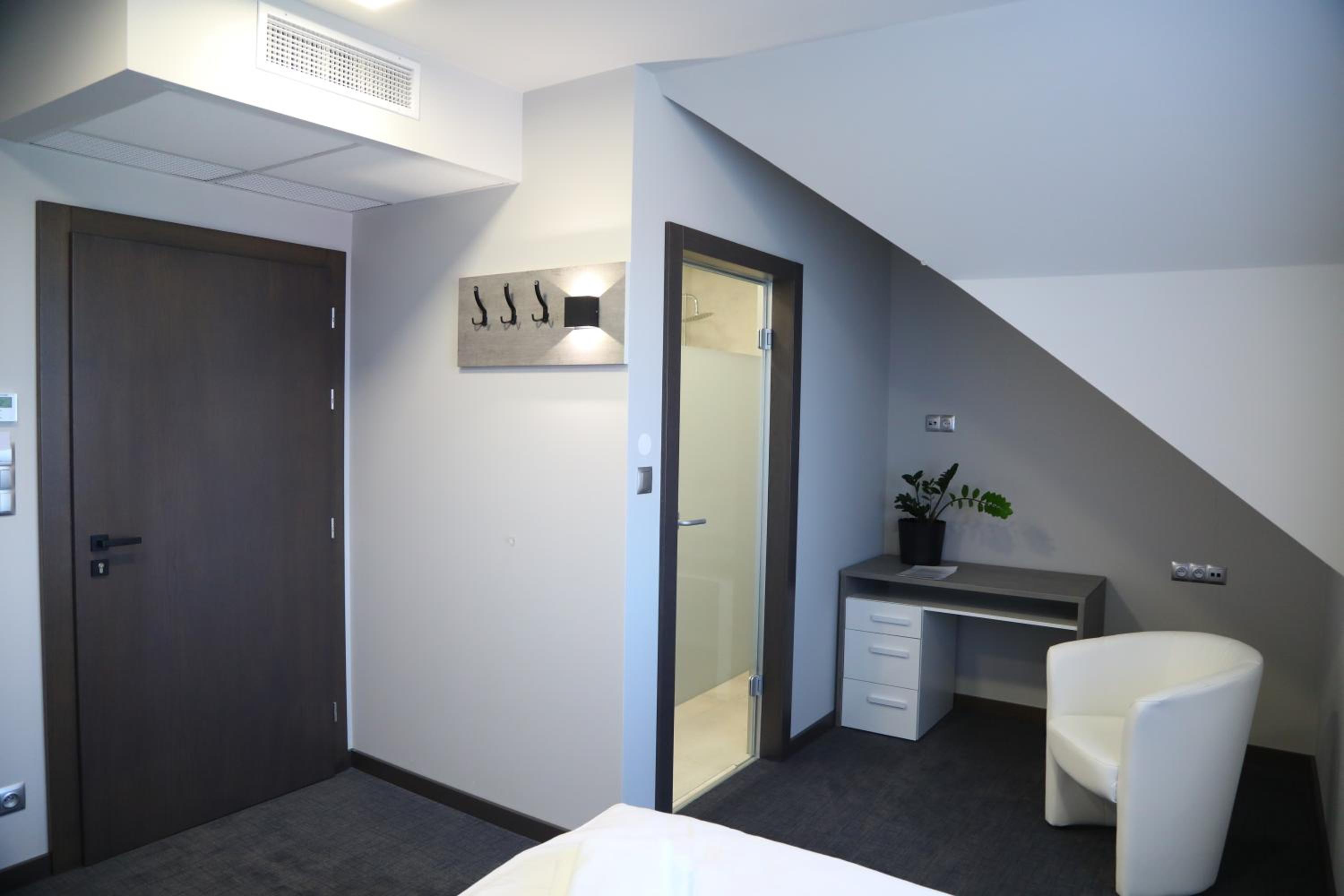 Double Room with Private Bathroom photo 2