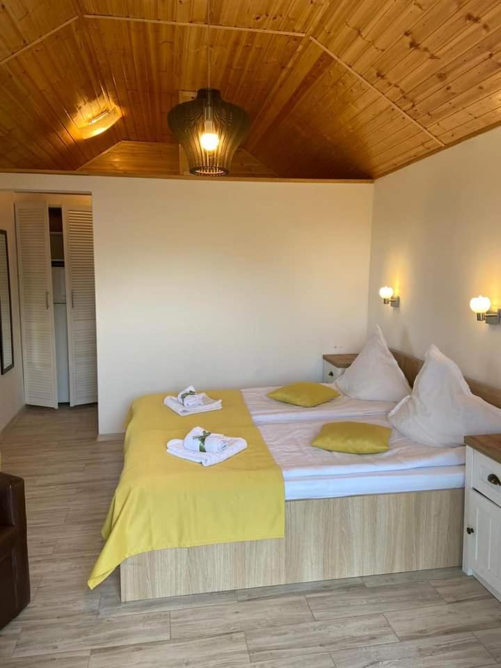 One-Bedroom Chalet