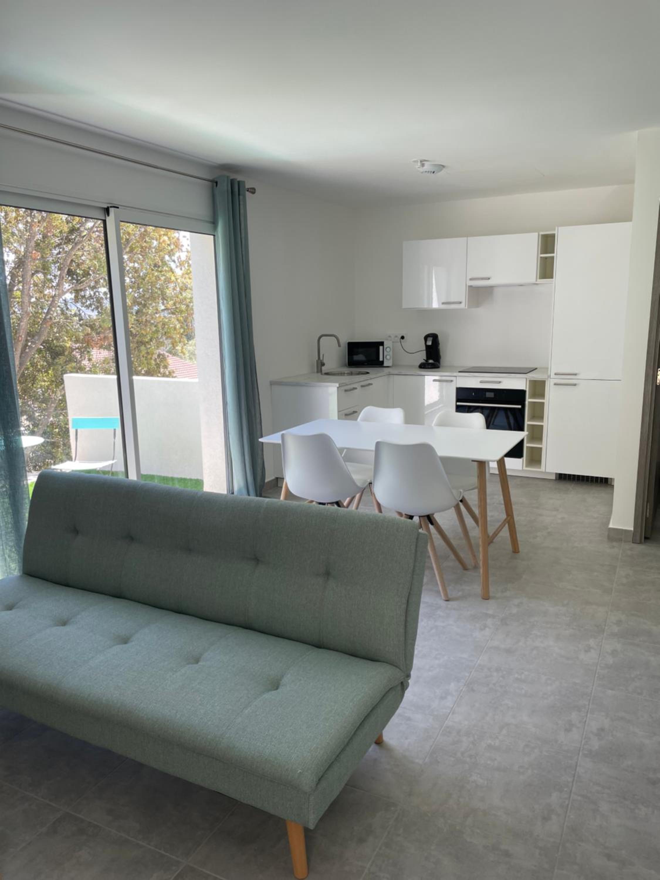 Apartment with Terrace photo 1