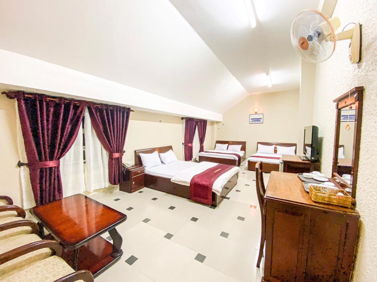 Mixed Dormitory Room