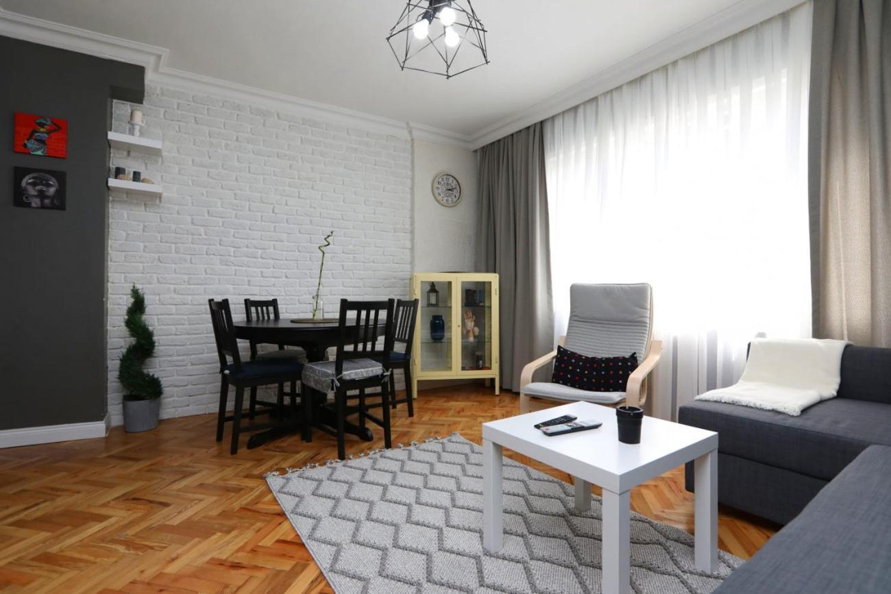 Apartment photo 3