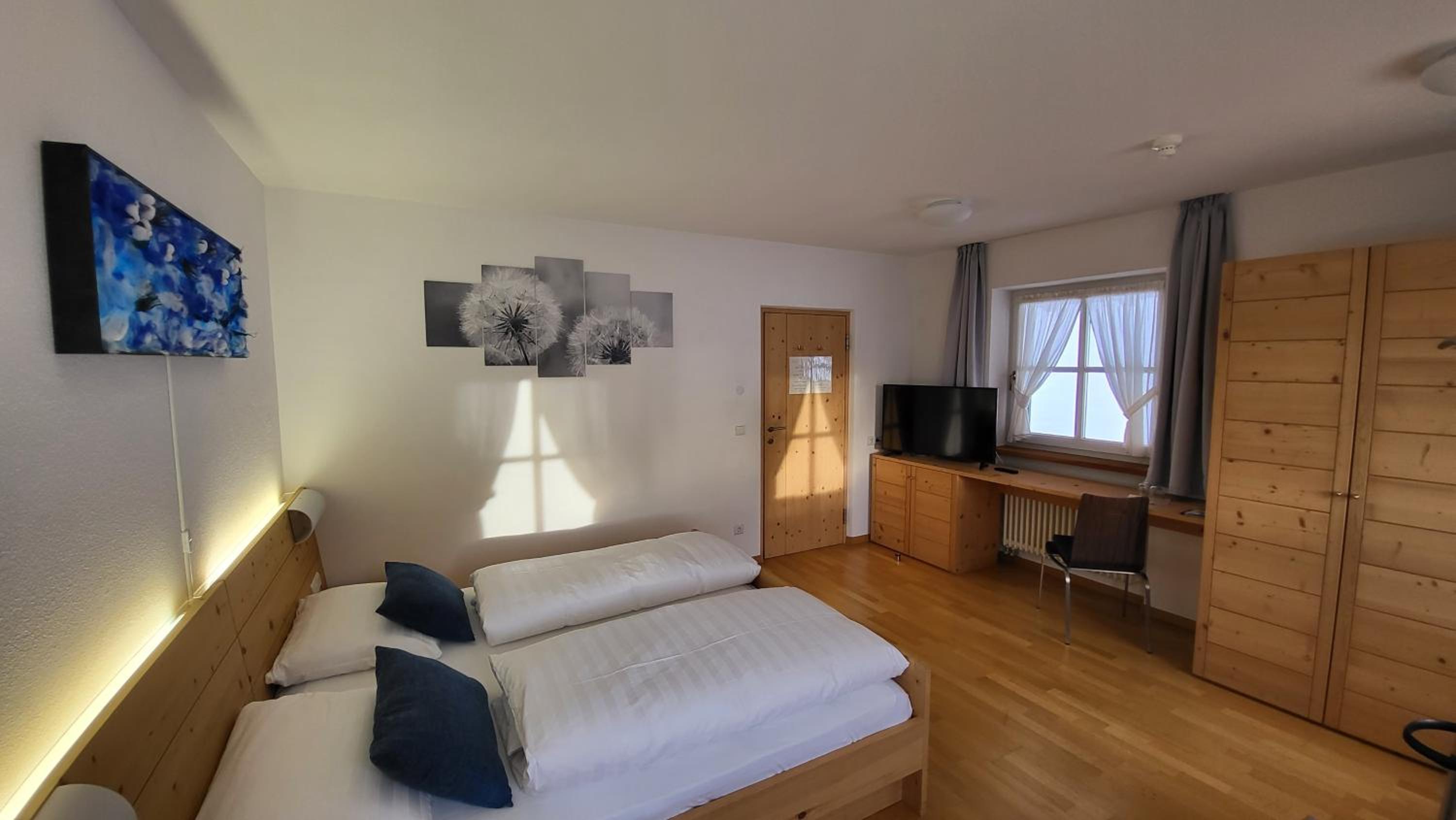 Double Room with Mountain View photo 2