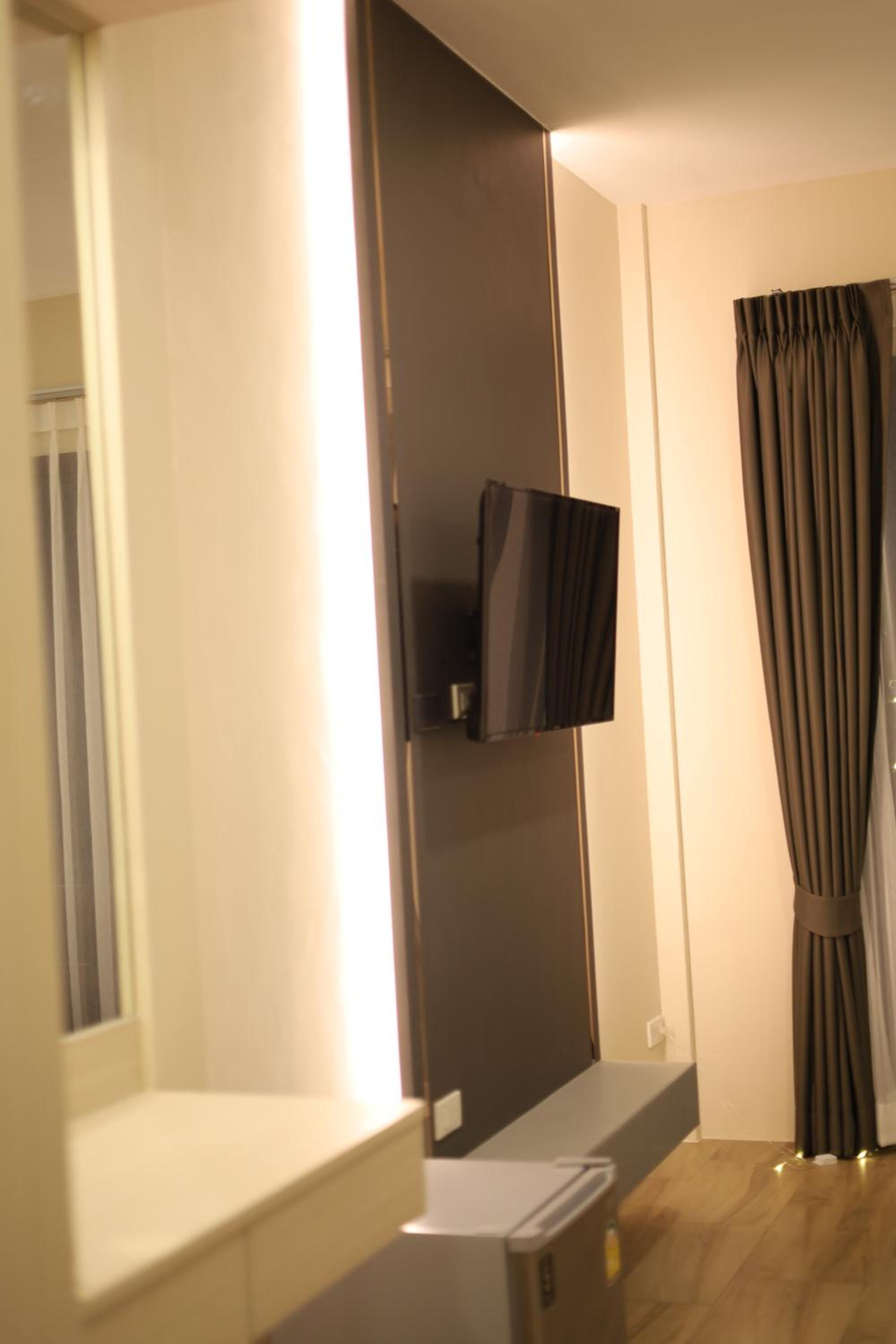 Large Double Room - Photo 1