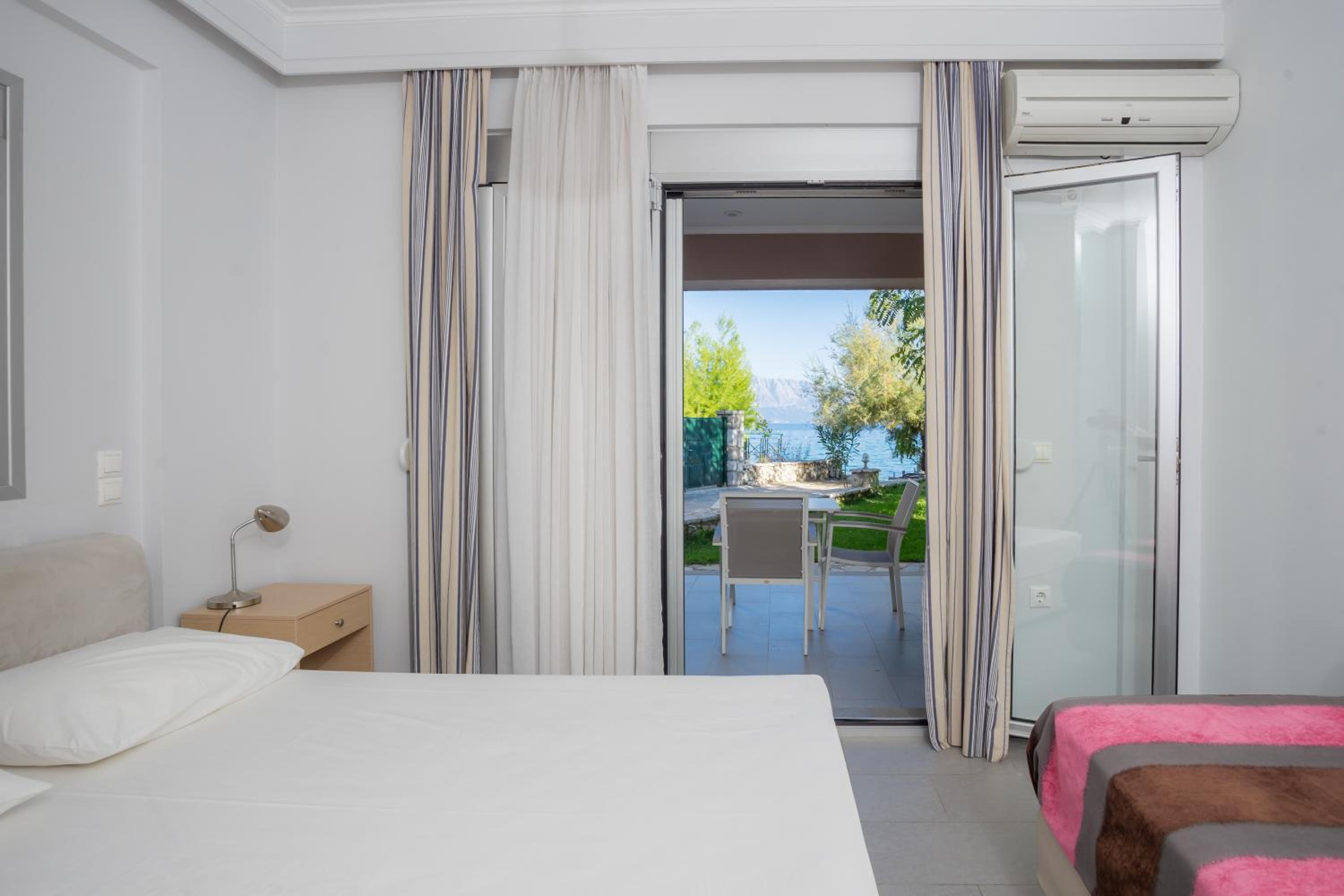Studio with Sea View