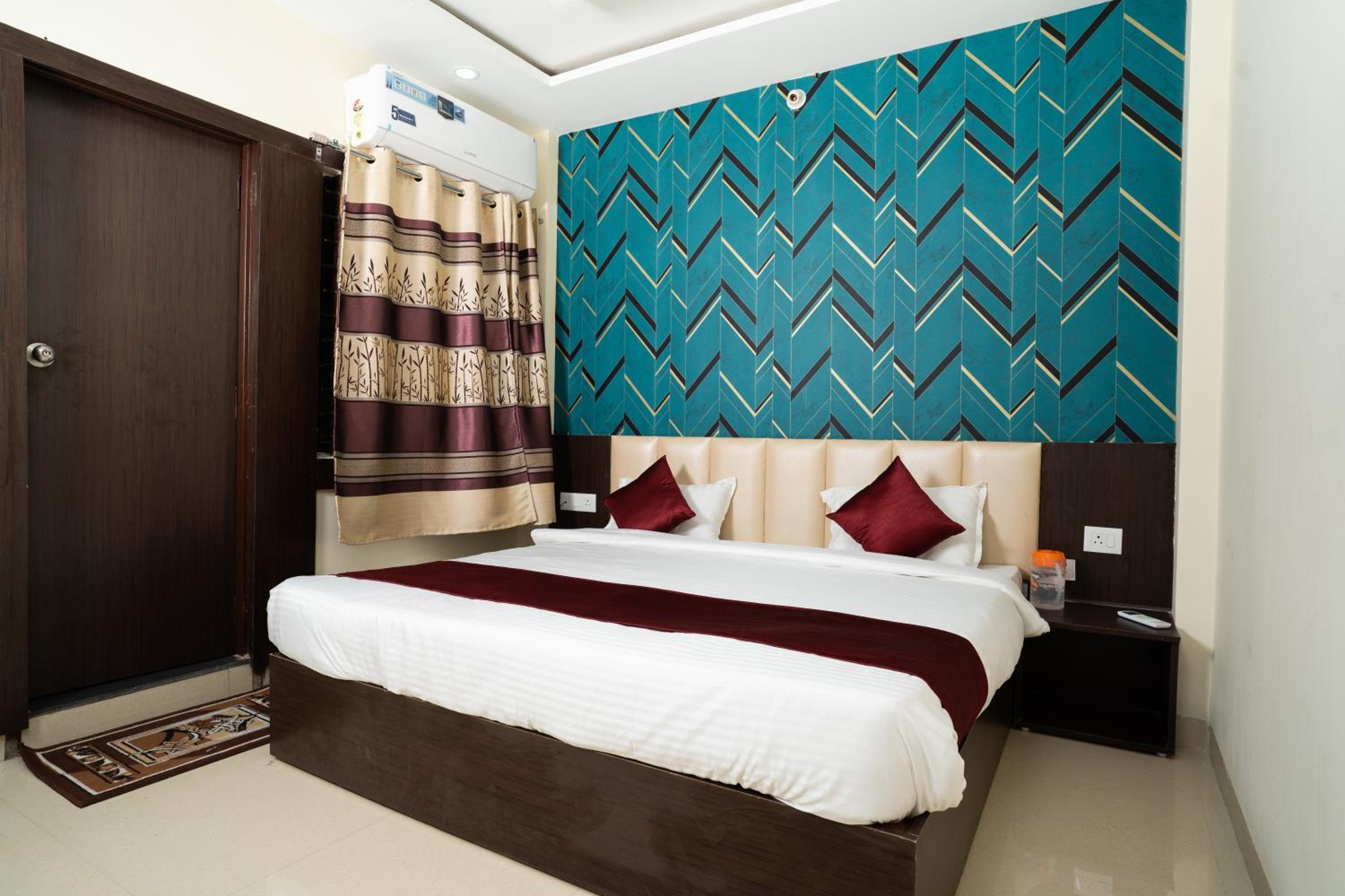 Standard Double Room - Photo 1