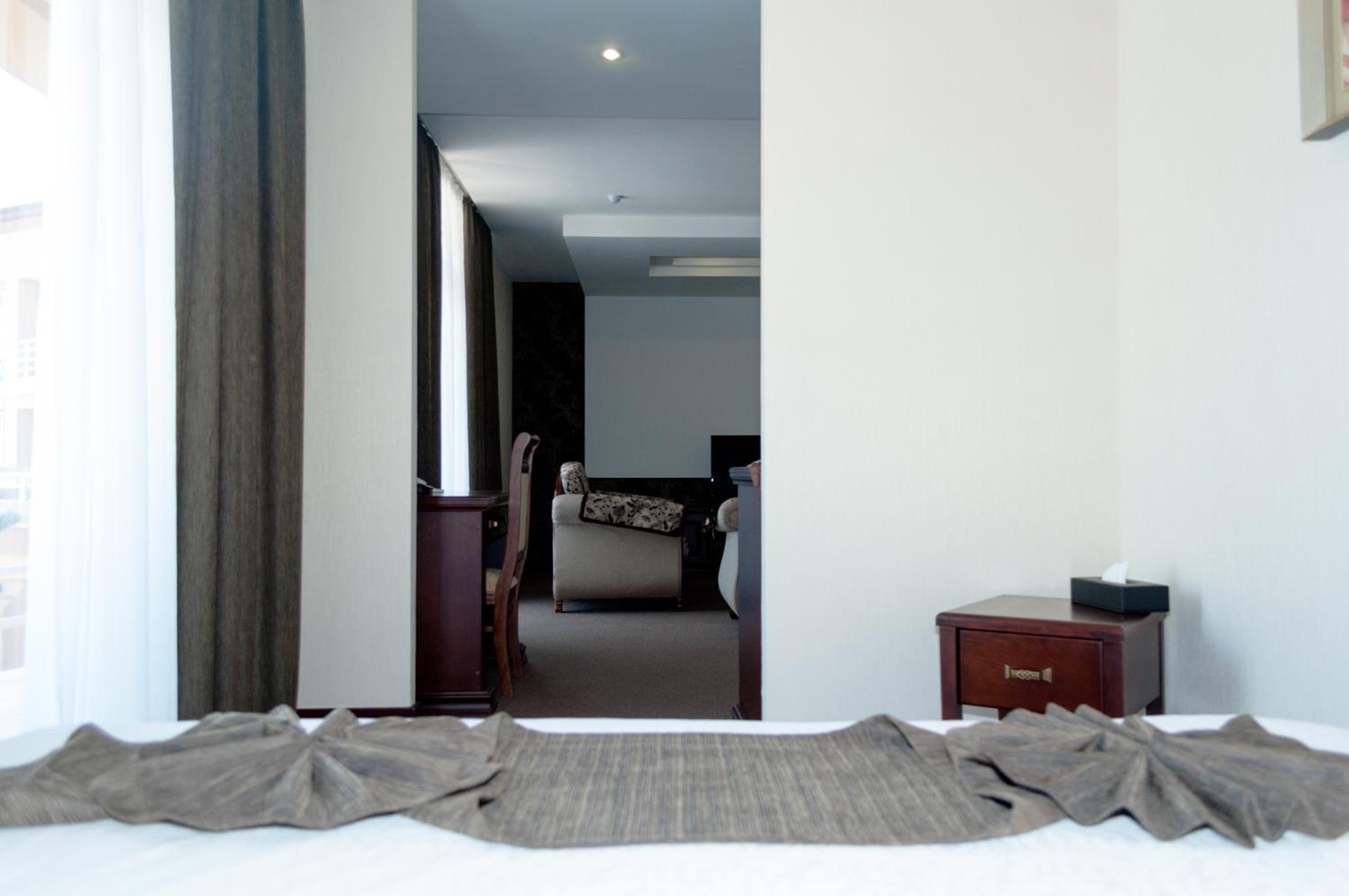 Deluxe Double Room photo 2