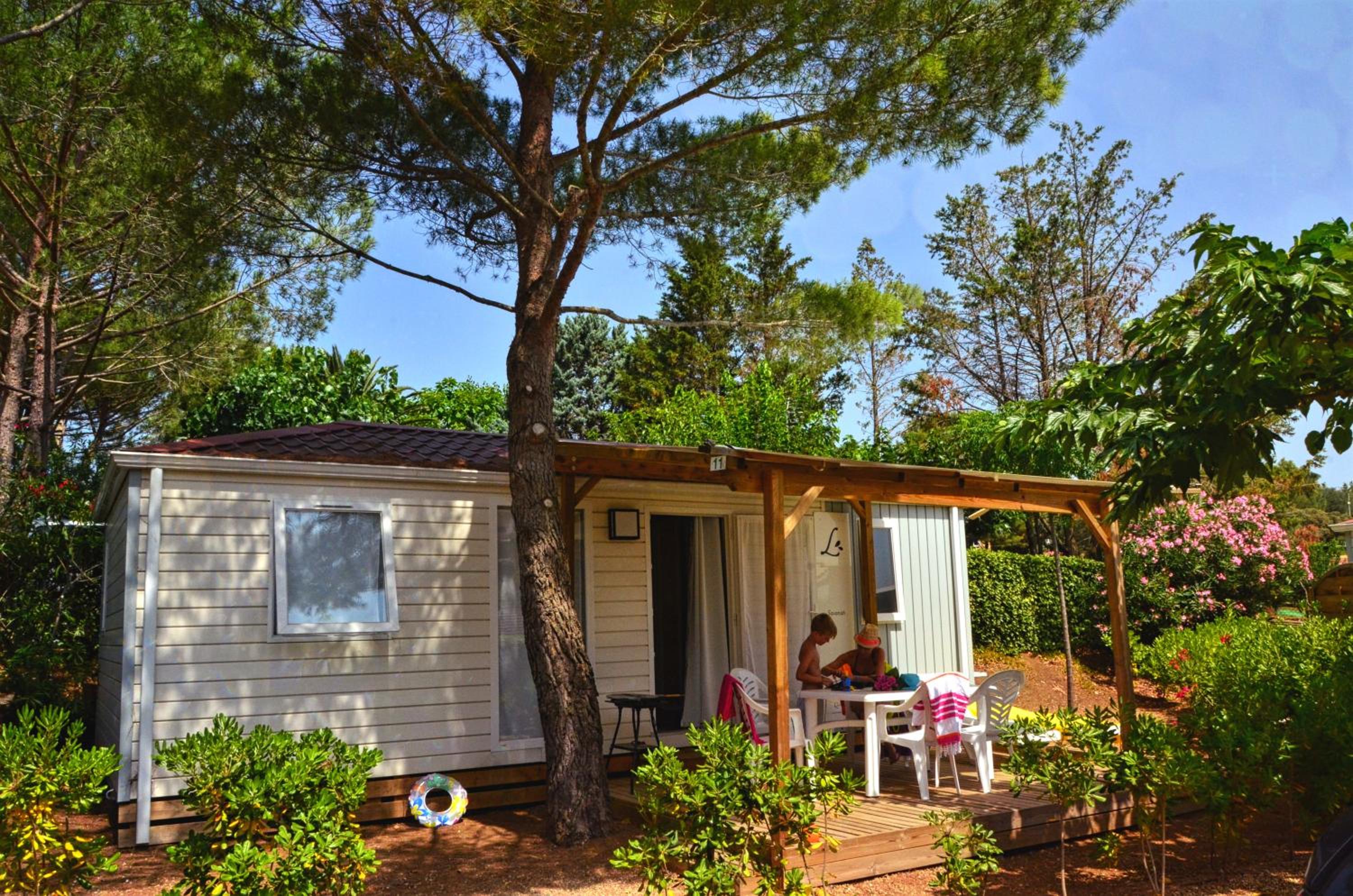 Mobile Home with Air Conditioning photo 1