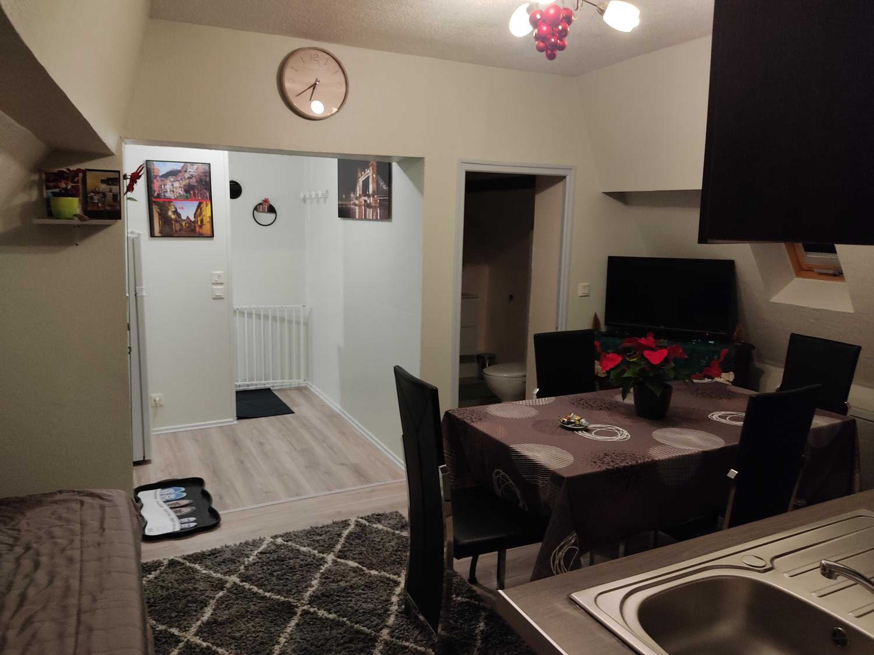 Apartment - Photo 8