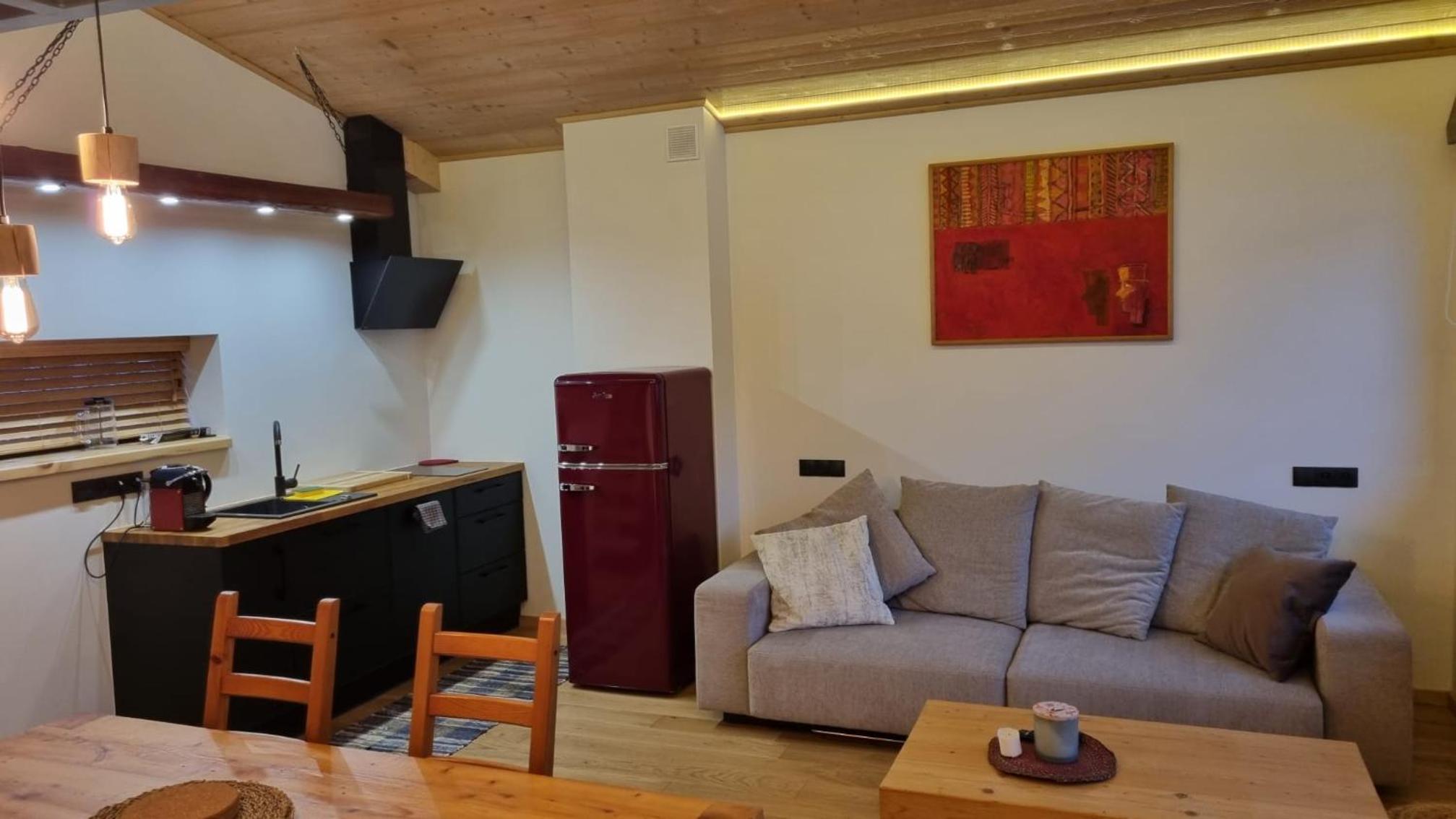 Apartment - Split Level photo 2
