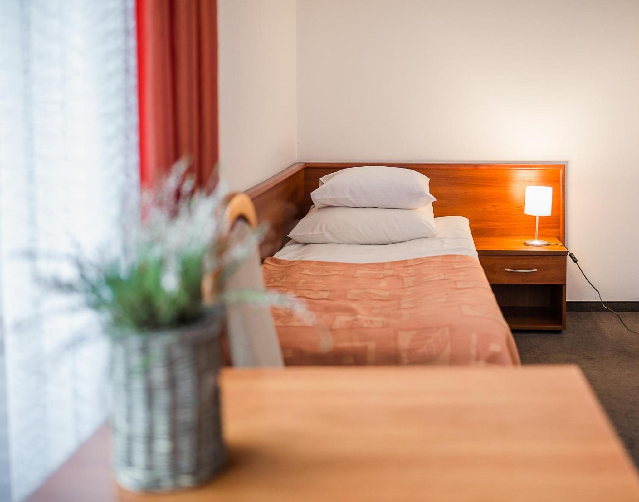 Standard Twin Room photo 1