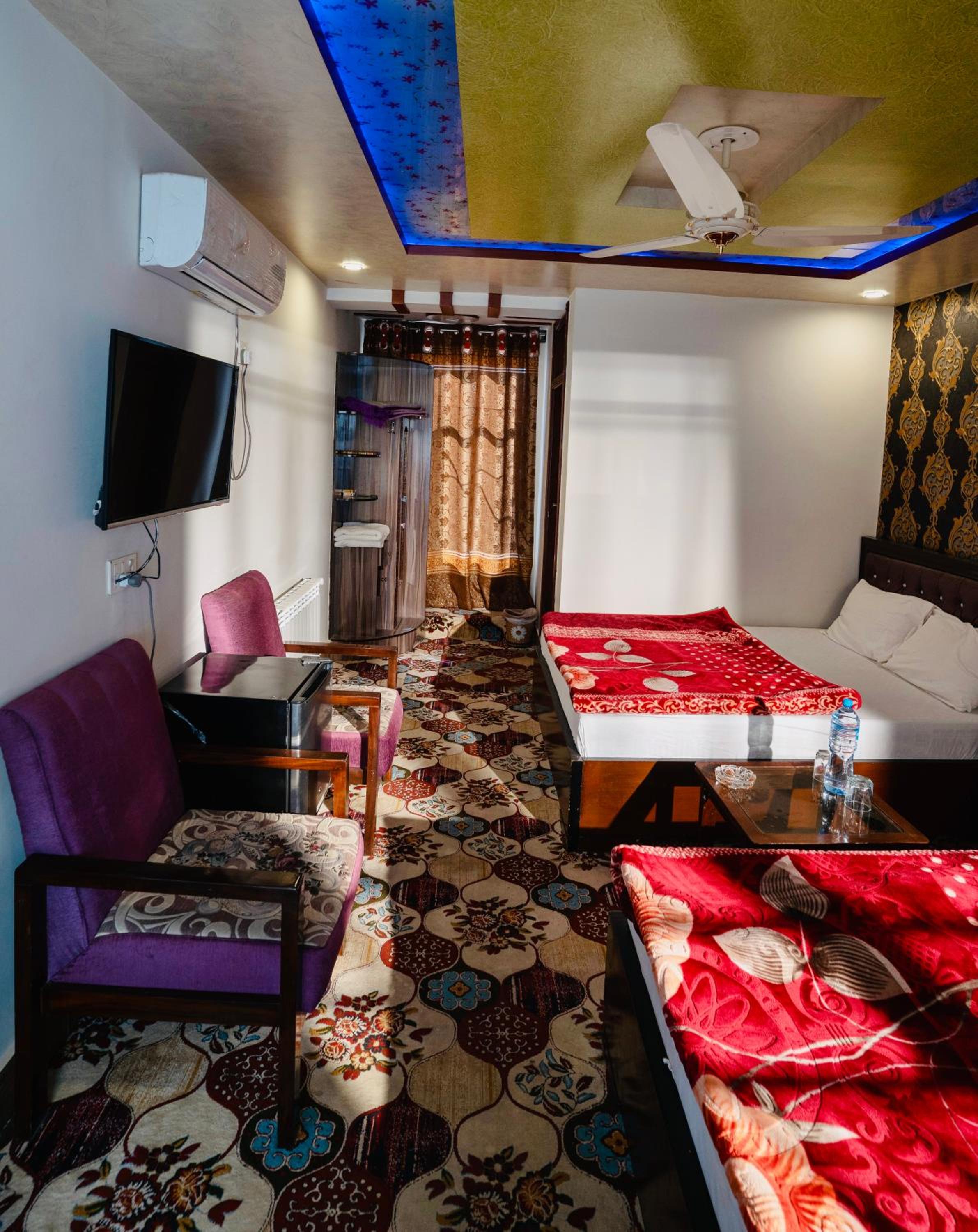 Deluxe Double or Twin Room photo 1