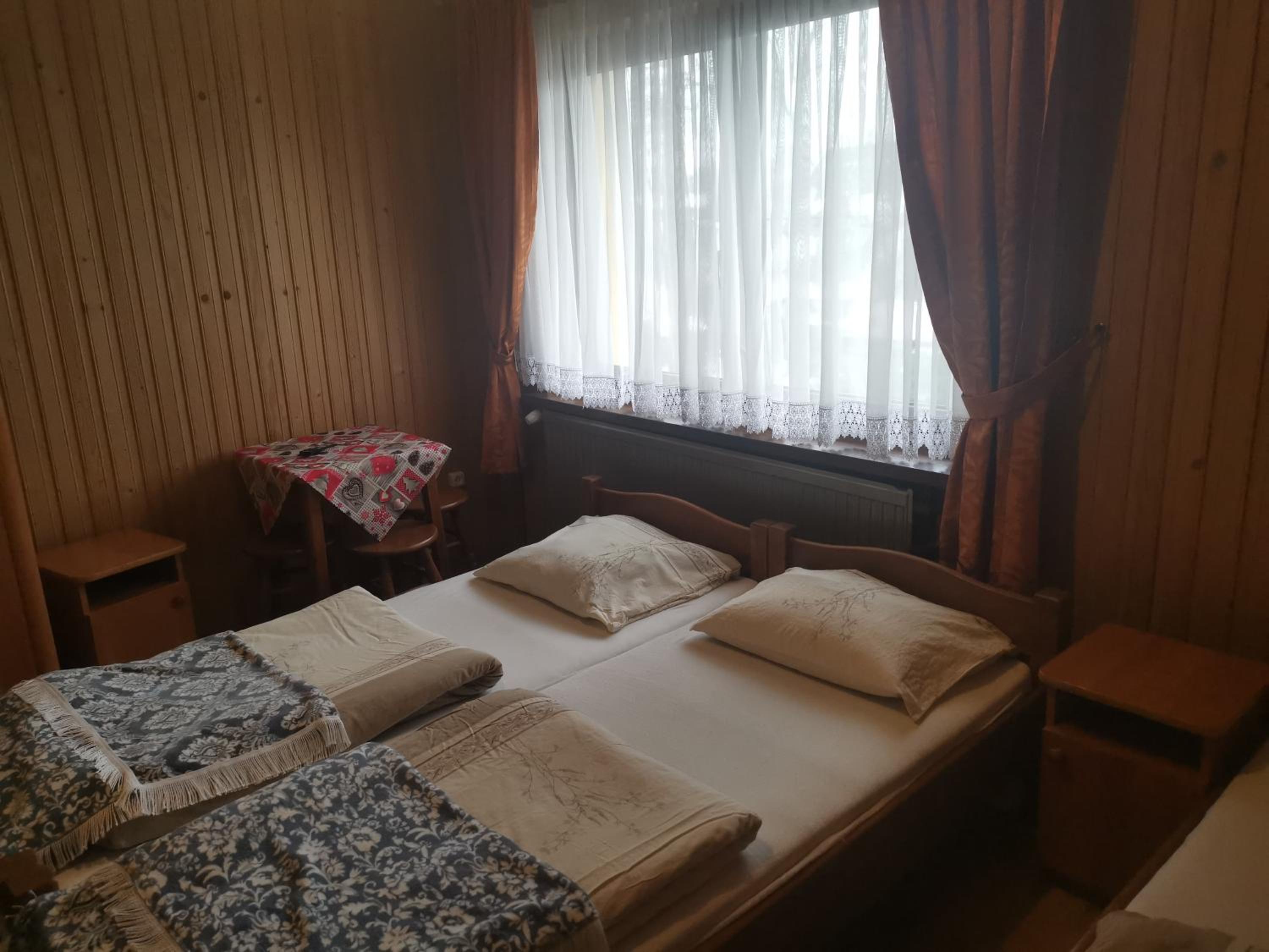Triple Room with Bathroom photo 2
