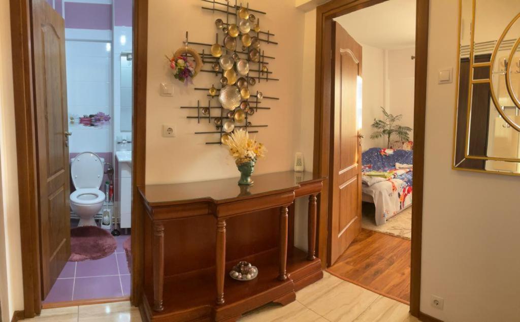 One-Bedroom Apartment - Photo 12