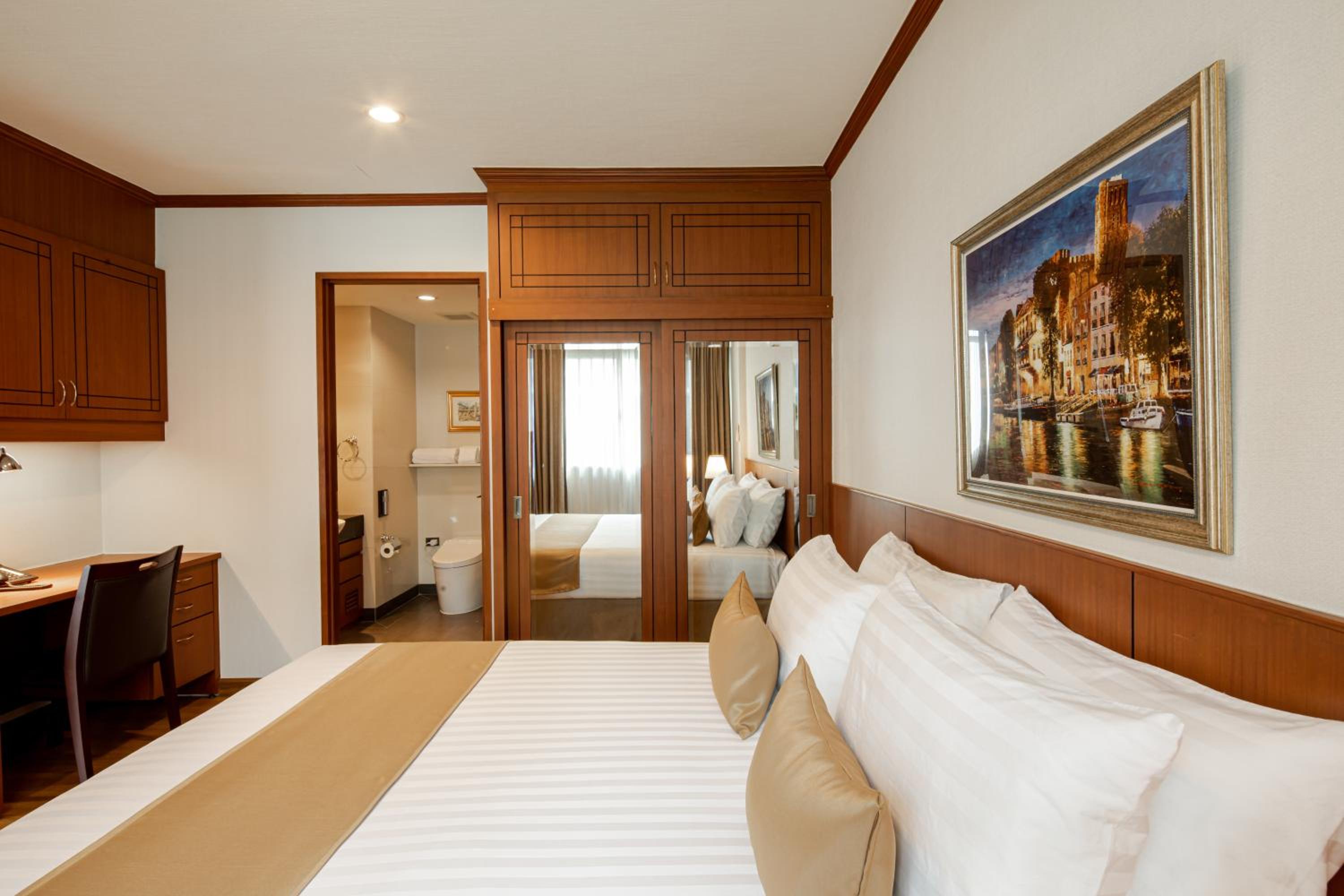 One-Bedroom Suite