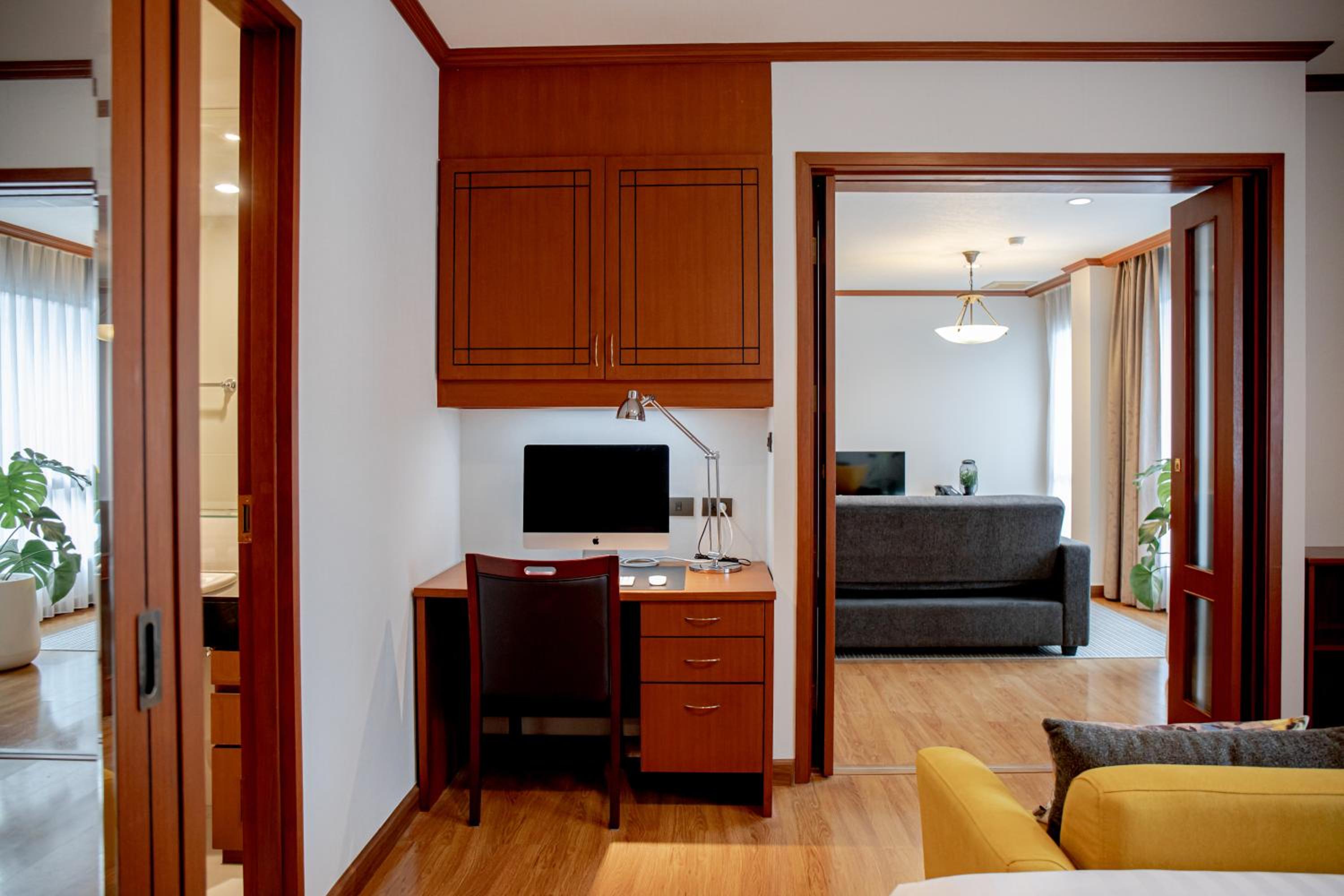 Executive Suite